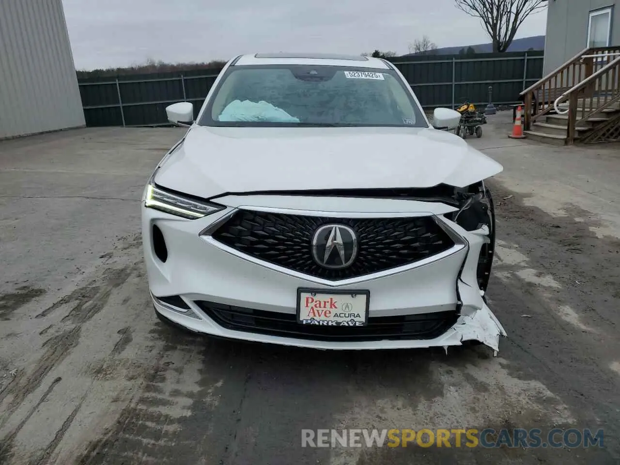 5 Photograph of a damaged car 5J8YE1H3XRL003879 ACURA MDX 2024