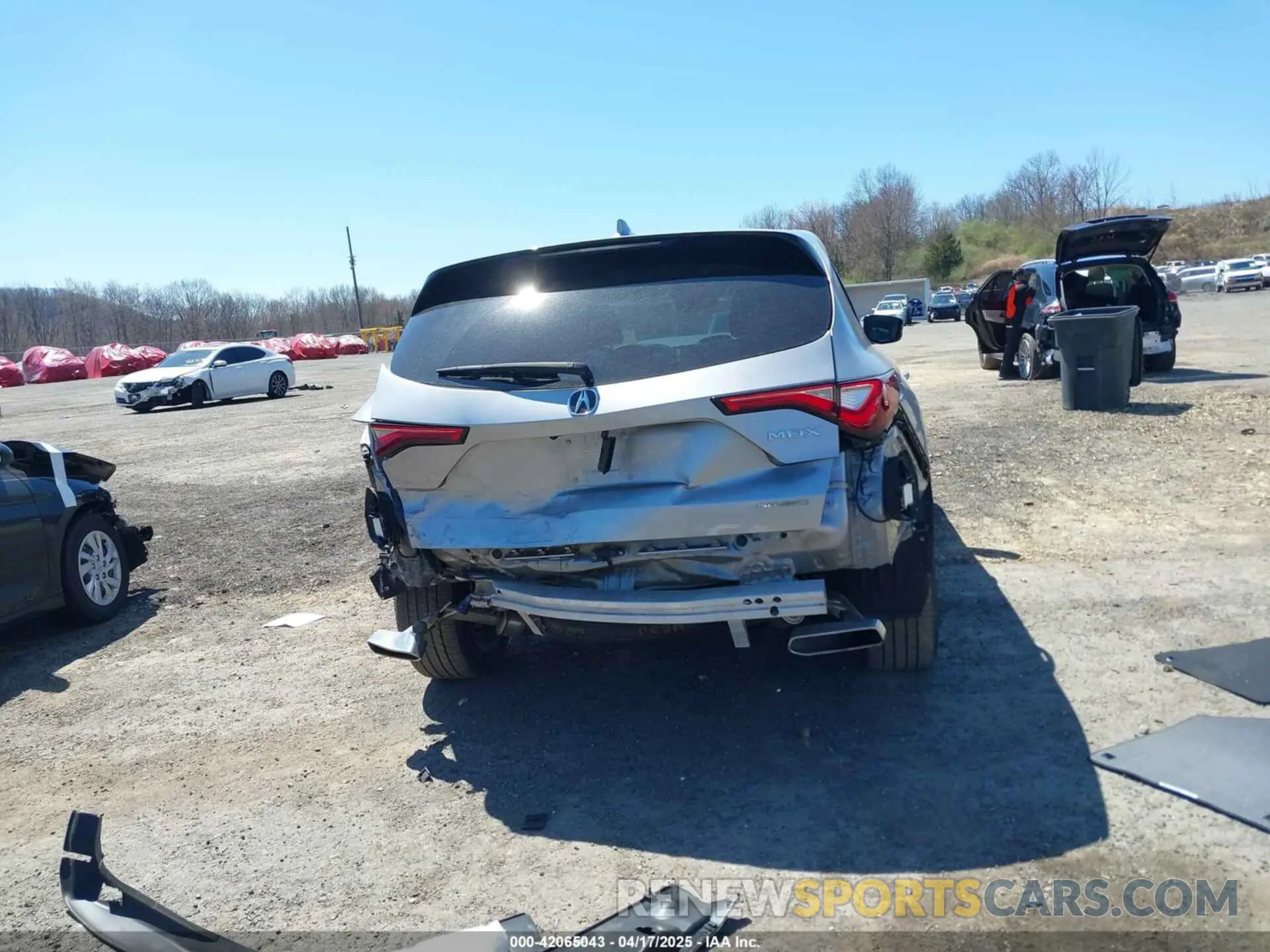 17 Фотография поврежденного автомобиля 5J8YE1H41RL001186 ACURA MDX 2024