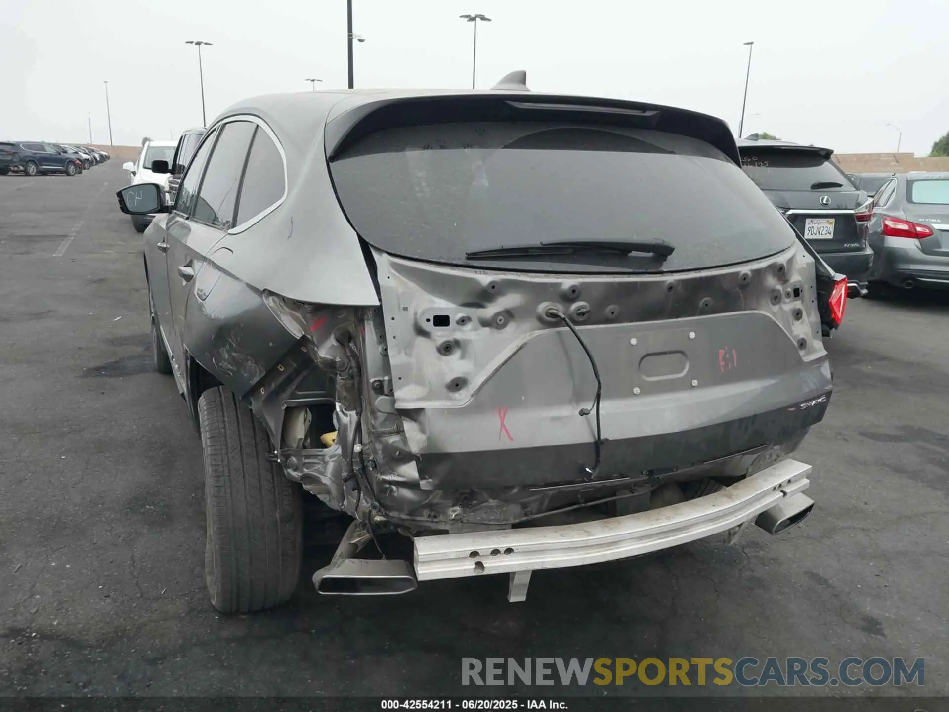 3 Photograph of a damaged car 5J8YE1H42RL007580 ACURA MDX 2024