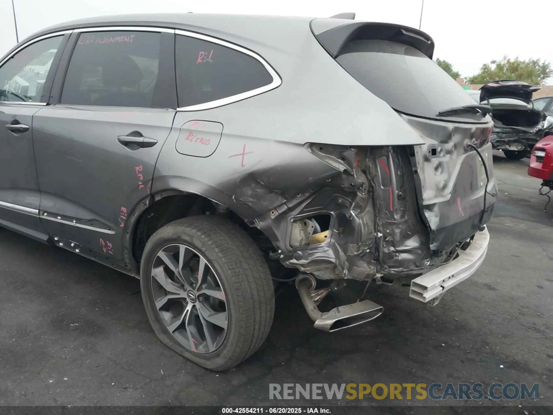6 Photograph of a damaged car 5J8YE1H42RL007580 ACURA MDX 2024