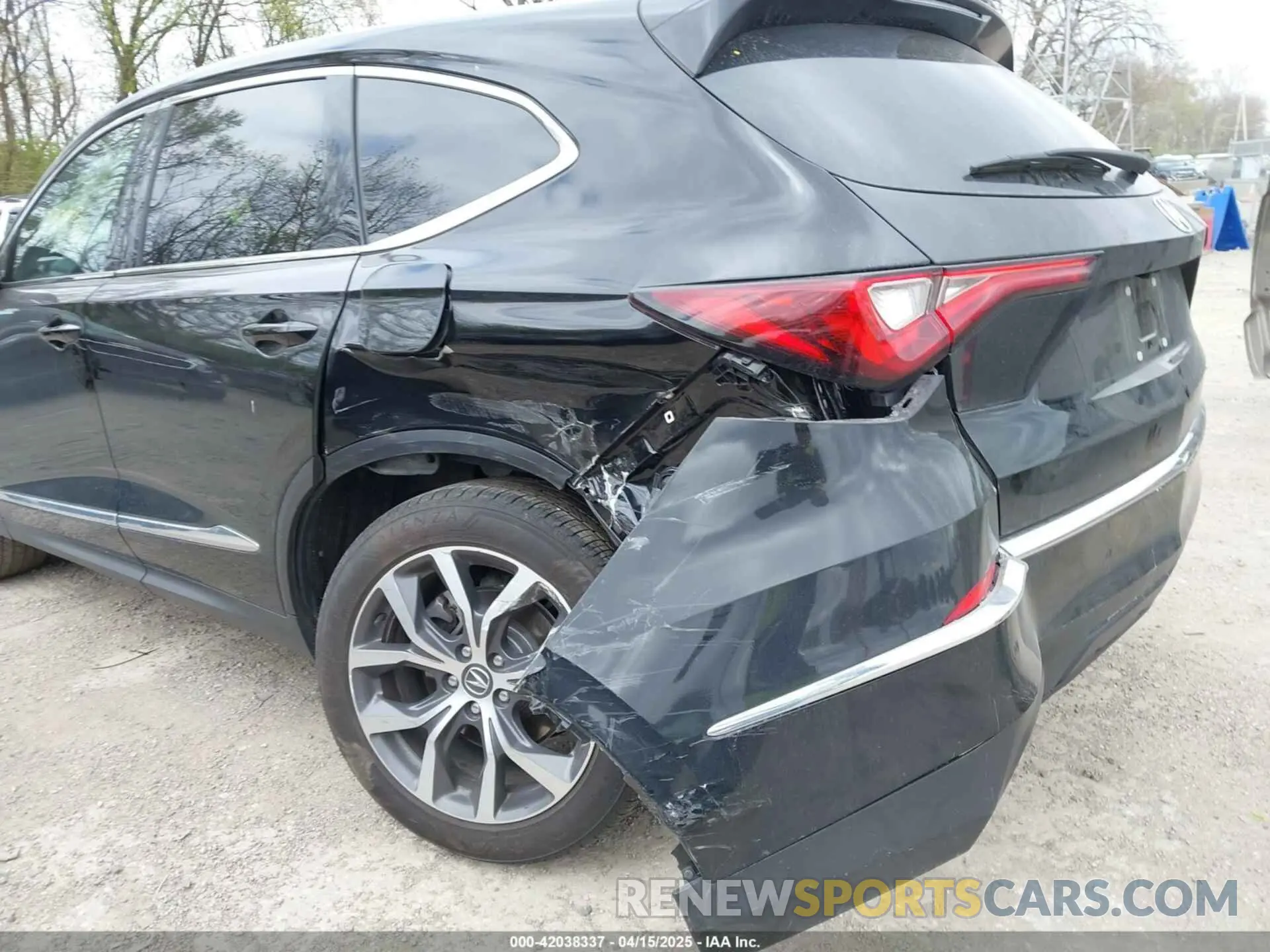 6 Photograph of a damaged car 5J8YE1H43RL025070 ACURA MDX 2024
