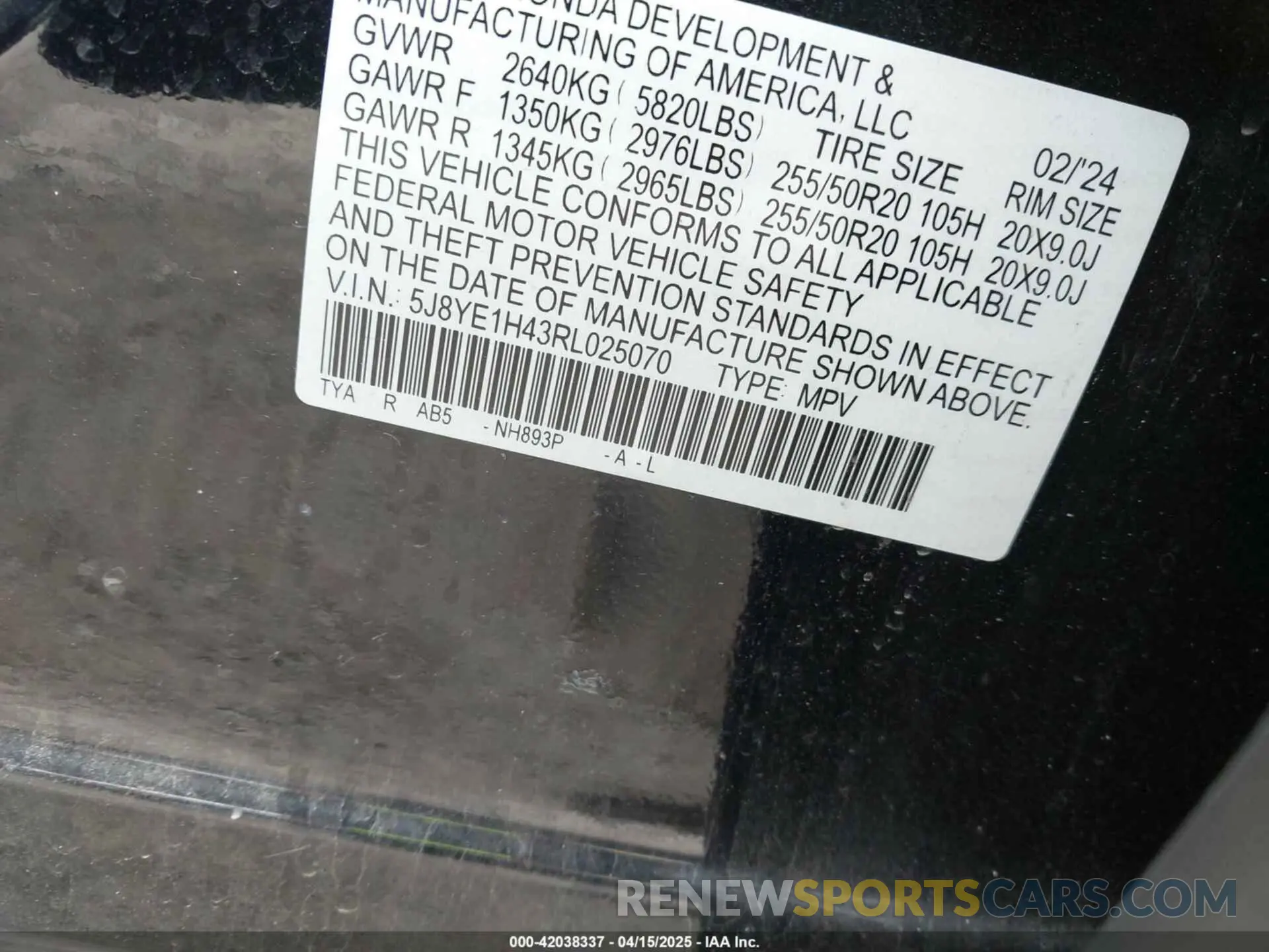 9 Photograph of a damaged car 5J8YE1H43RL025070 ACURA MDX 2024