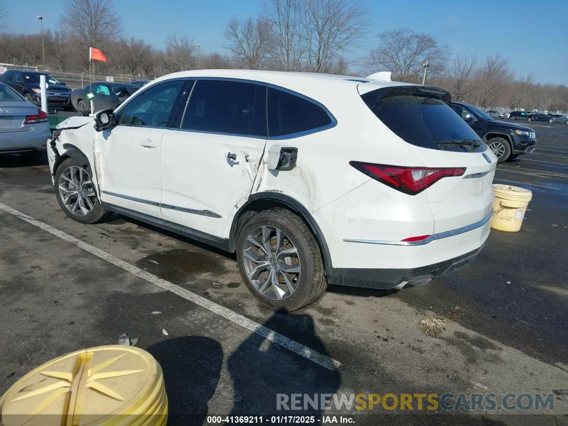3 Фотография поврежденного автомобиля 5J8YE1H48RL003453 ACURA MDX 2024