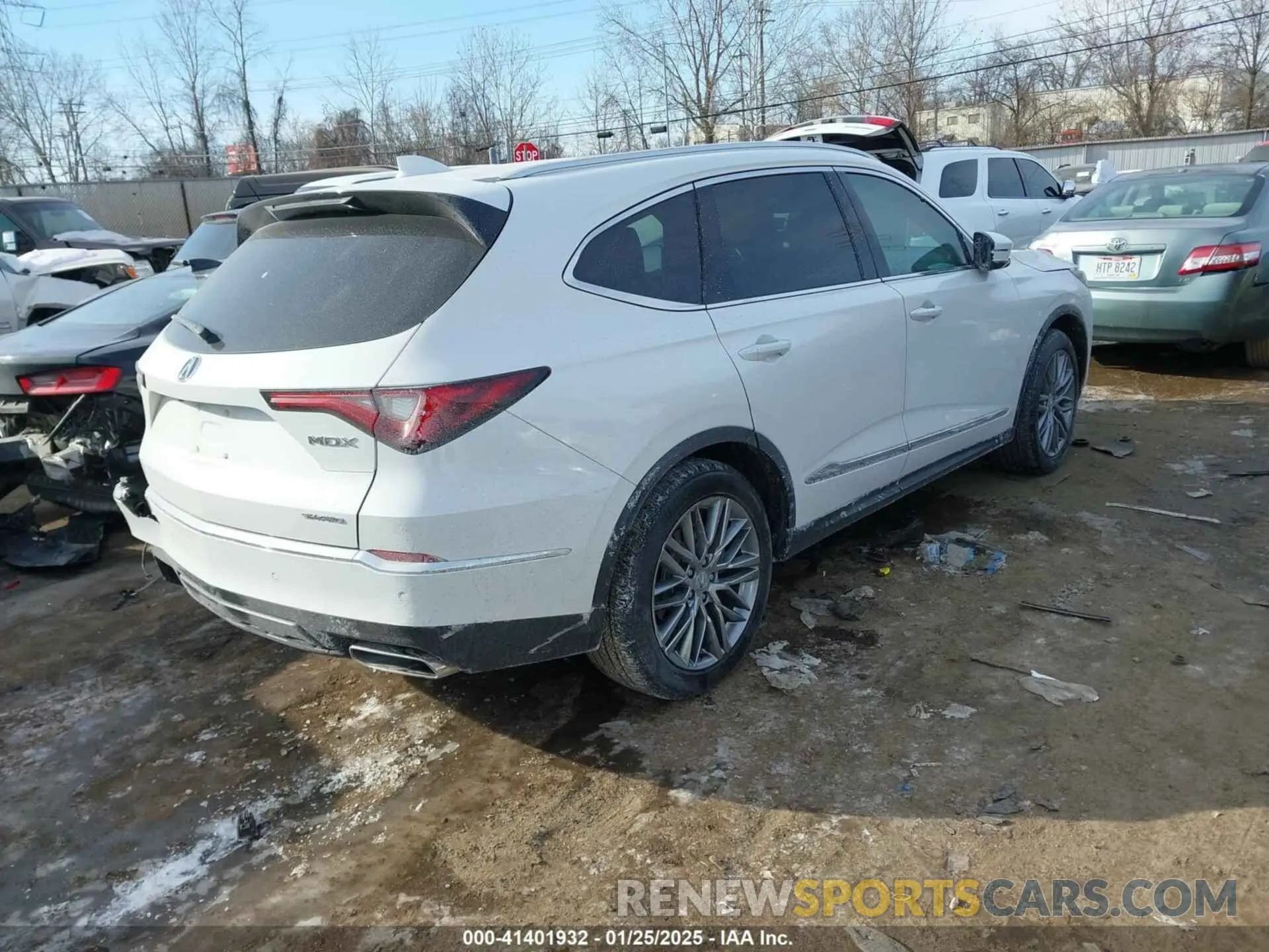 4 Photograph of a damaged car 5J8YE1H82RL005623 ACURA MDX 2024