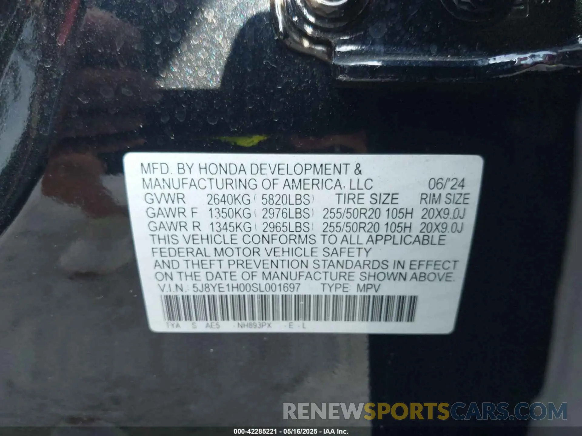 9 Photograph of a damaged car 5J8YE1H00SL001697 ACURA MDX 2025