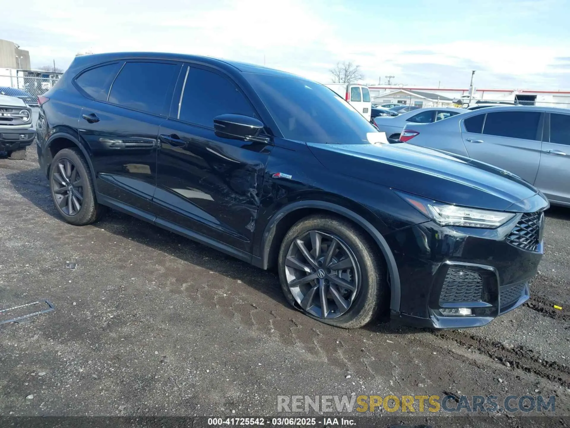 1 Photograph of a damaged car 5J8YE1H07SL000336 ACURA MDX 2025
