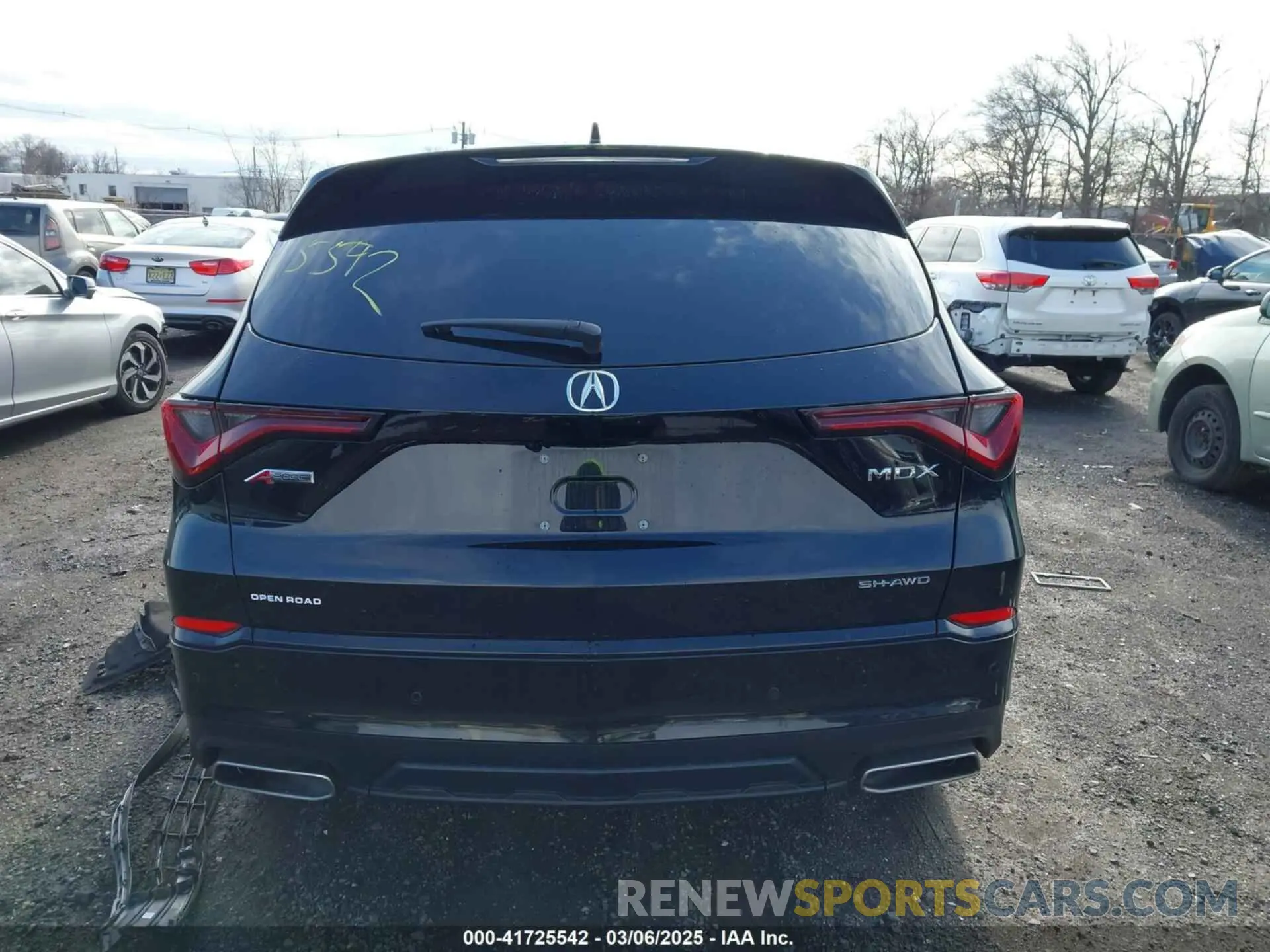 16 Photograph of a damaged car 5J8YE1H07SL000336 ACURA MDX 2025