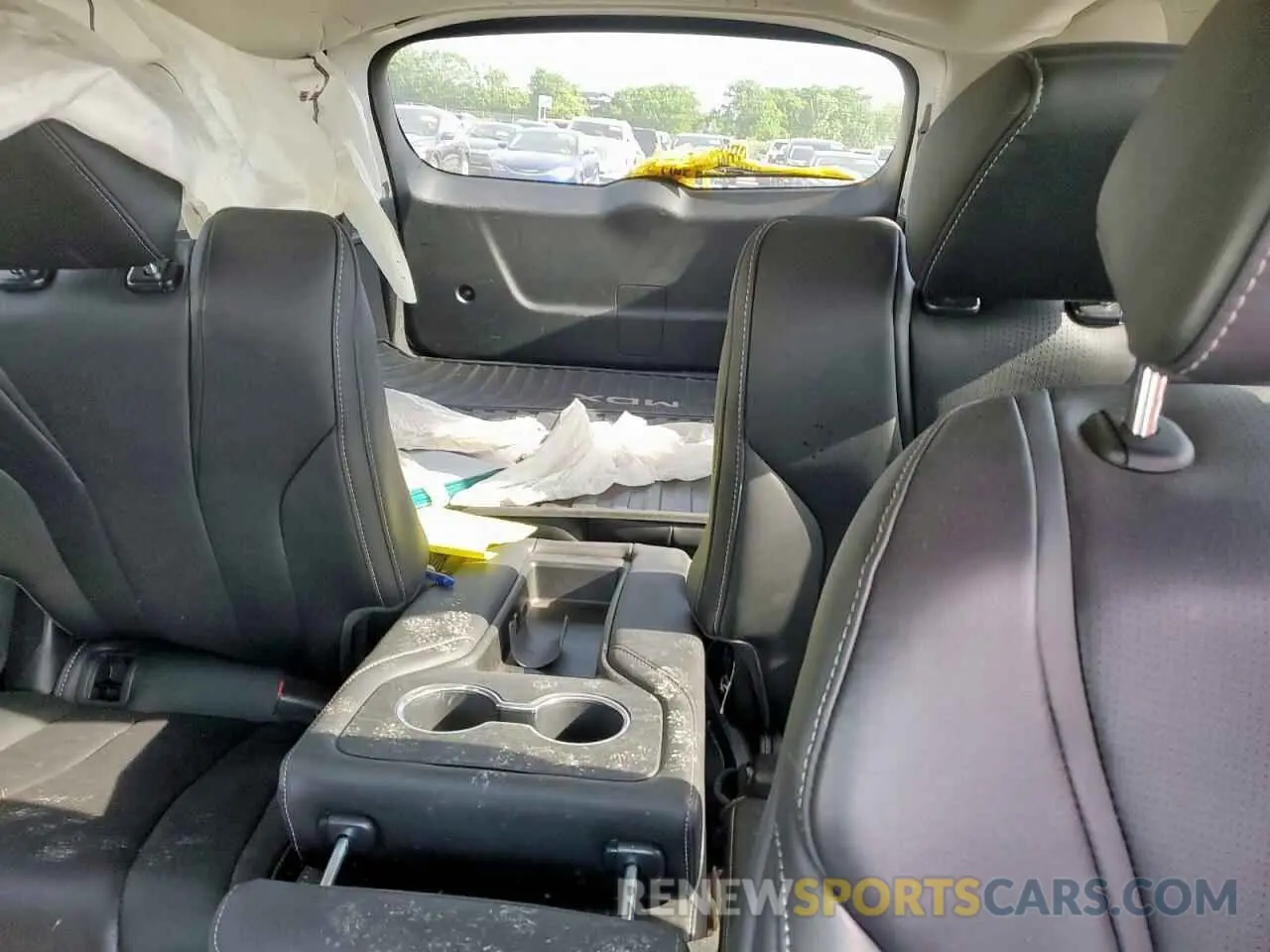 10 Photograph of a damaged car 5J8YE1H40SL010077 ACURA MDX 2025