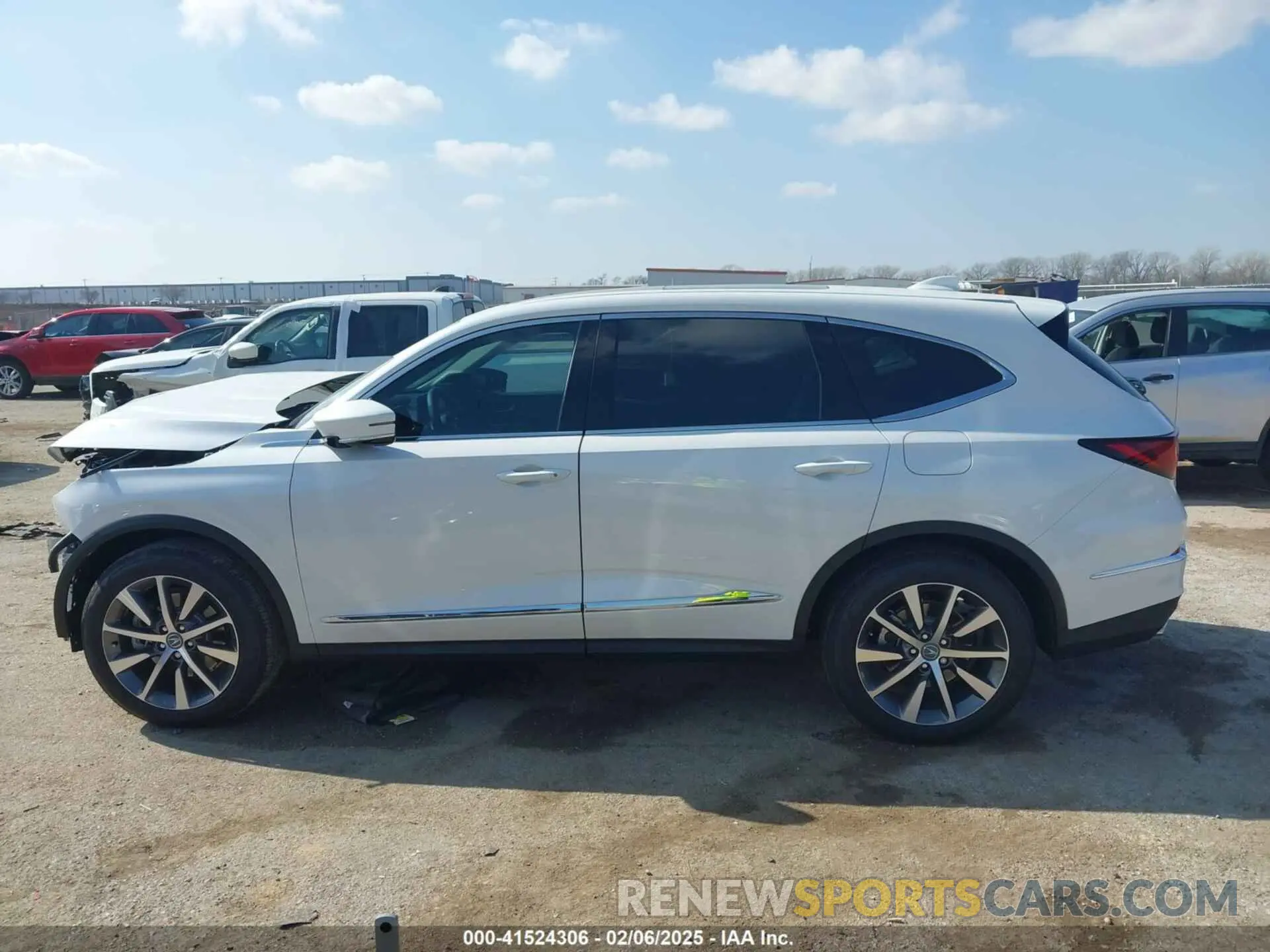 13 Фотография поврежденного автомобиля 5J8YE1H45SL020376 ACURA MDX 2025