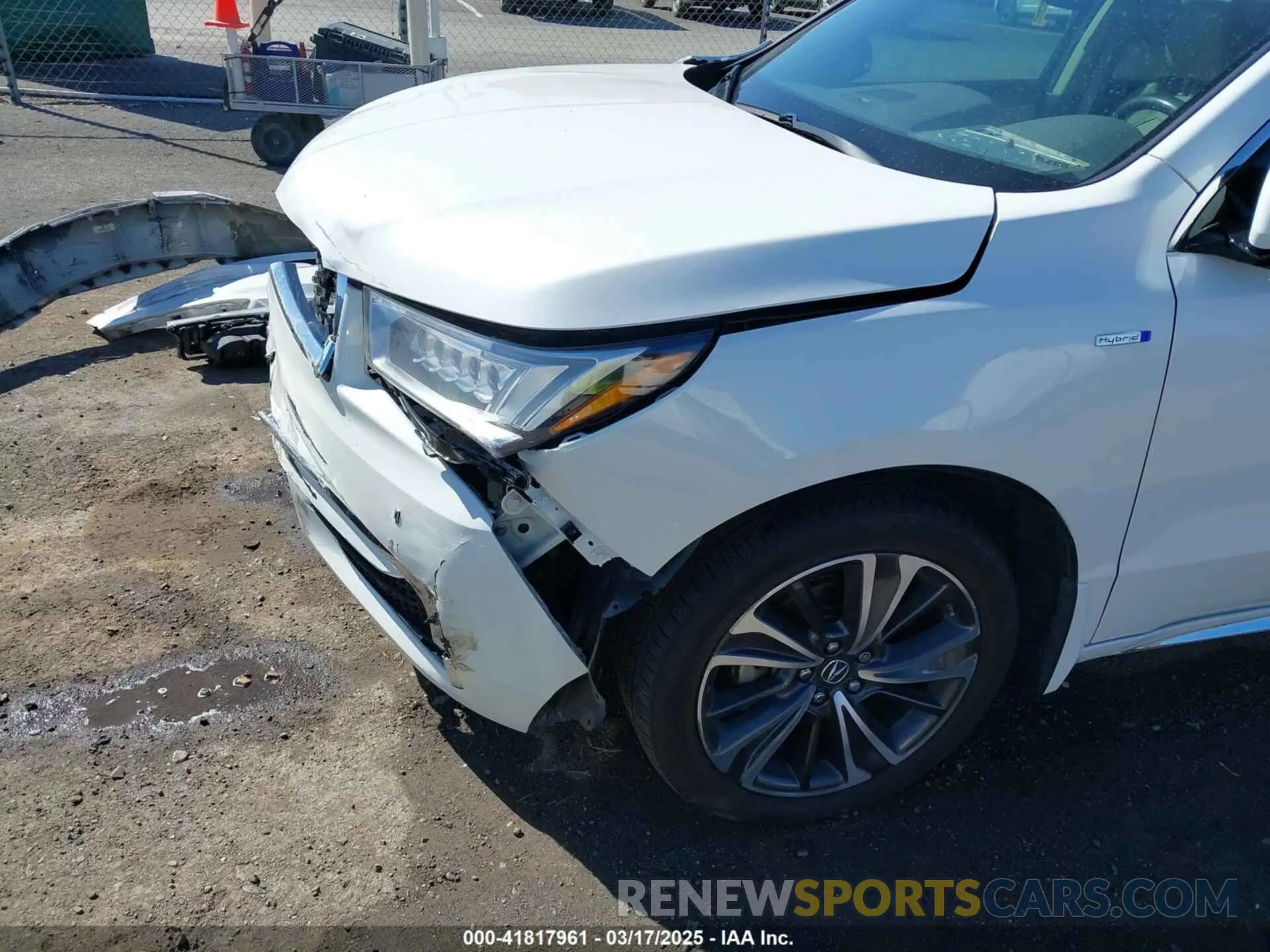 17 Photograph of a damaged car 5J8YD7H58LL000333 ACURA MDX SPORT HYBRID 2020