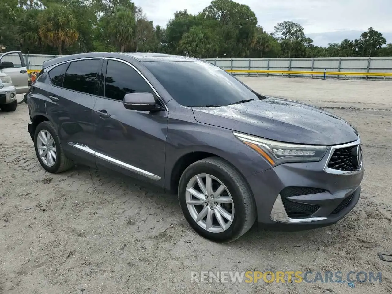 4 Photograph of a damaged car 5J8TC1H30KL014458 ACURA RDX 2019
