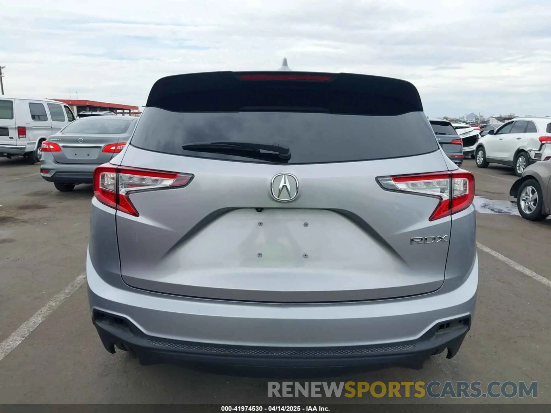 16 Photograph of a damaged car 5J8TC1H33KL014325 ACURA RDX 2019