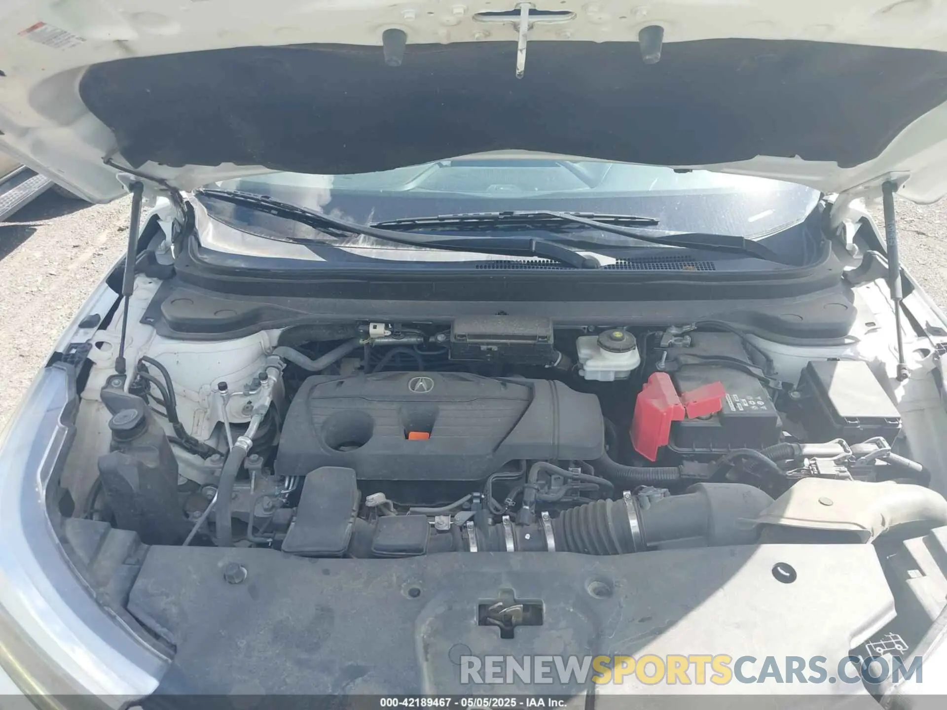 10 Photograph of a damaged car 5J8TC1H37KL015669 ACURA RDX 2019