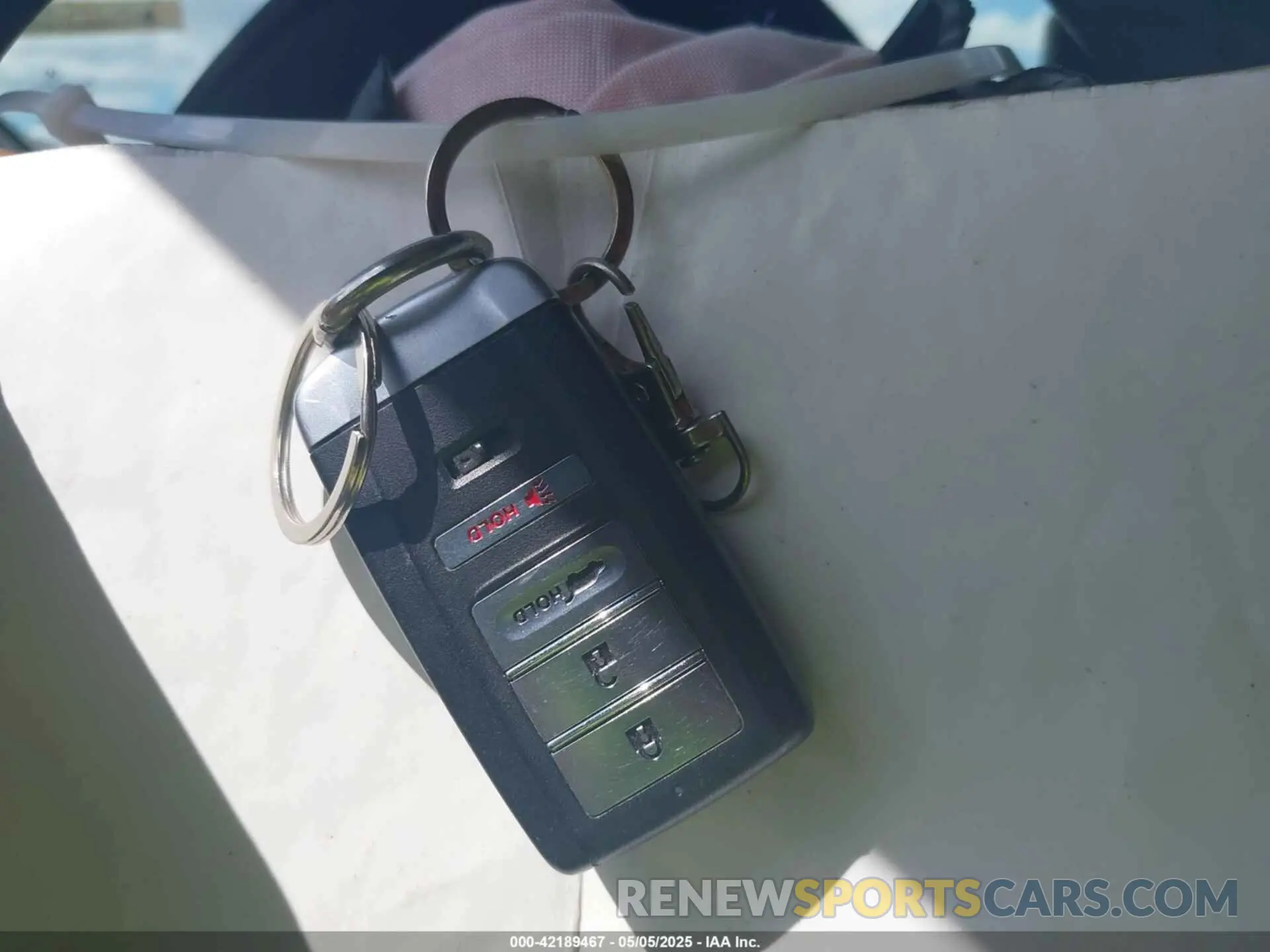 11 Photograph of a damaged car 5J8TC1H37KL015669 ACURA RDX 2019