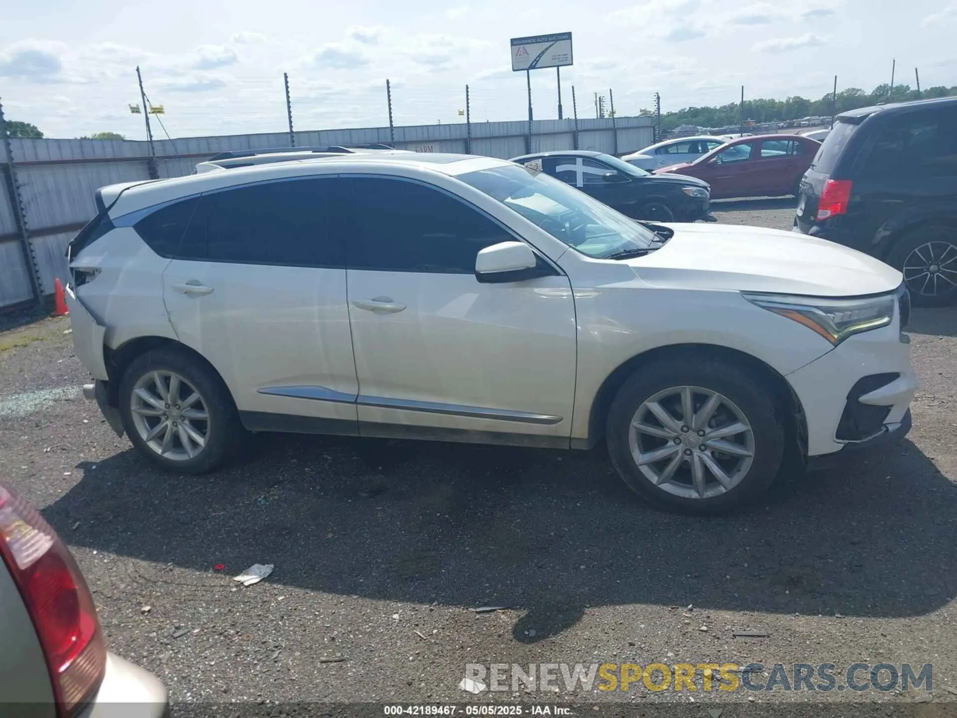 13 Photograph of a damaged car 5J8TC1H37KL015669 ACURA RDX 2019