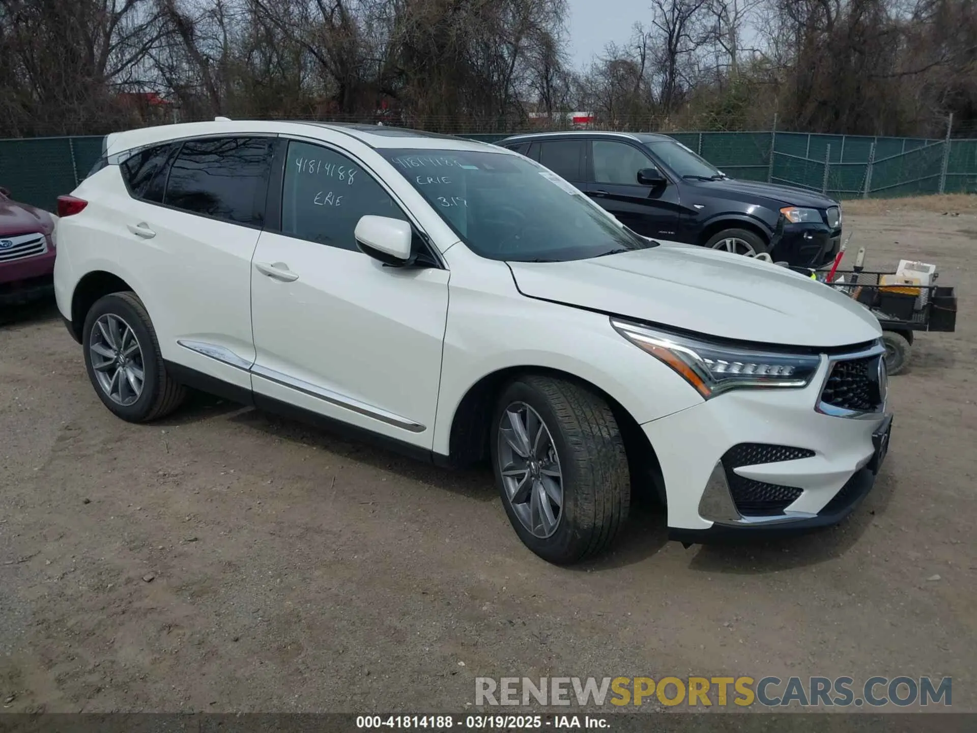 1 Фотография поврежденного автомобиля 5J8TC1H52KL011482 ACURA RDX 2019