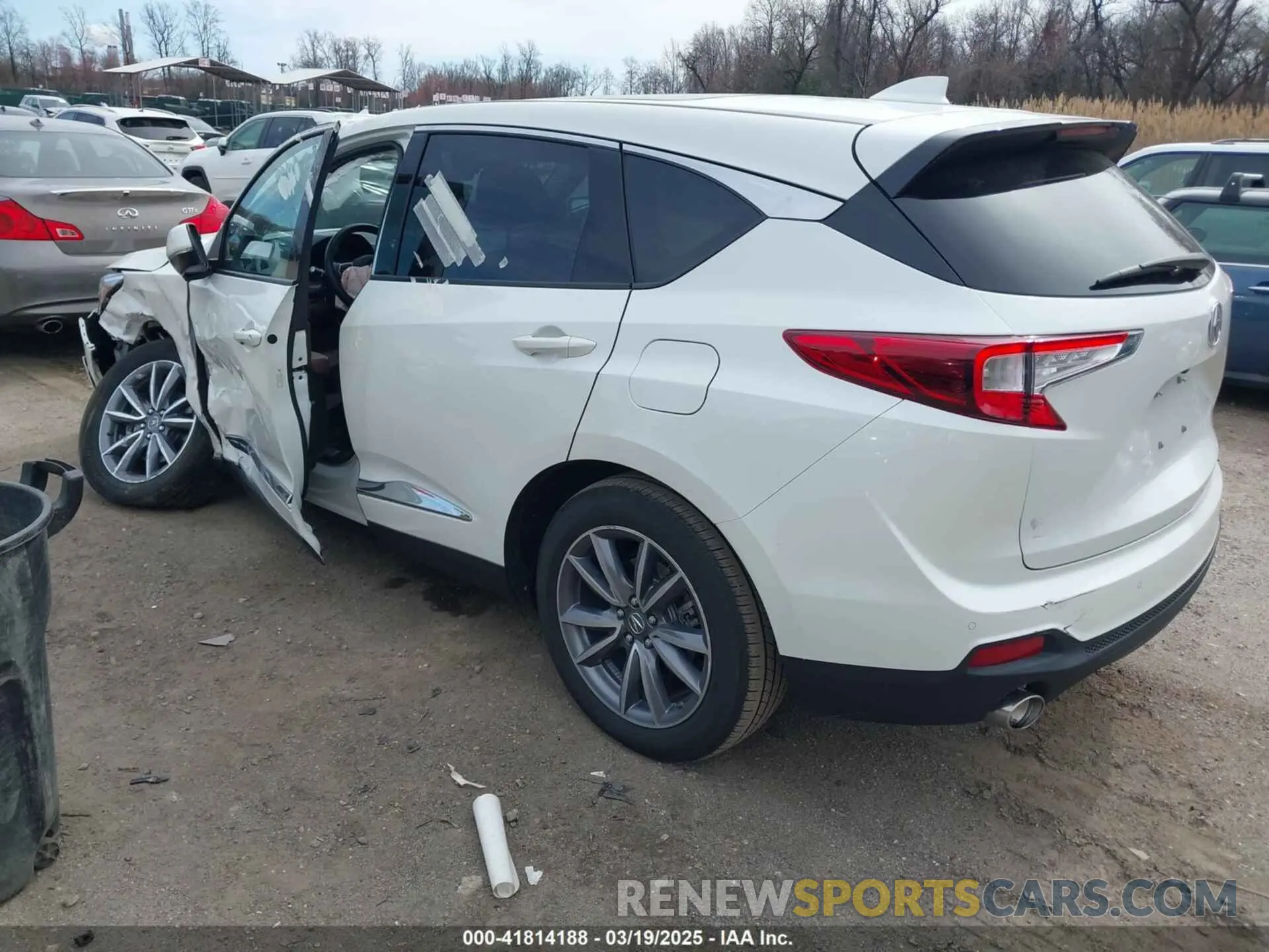 3 Фотография поврежденного автомобиля 5J8TC1H52KL011482 ACURA RDX 2019