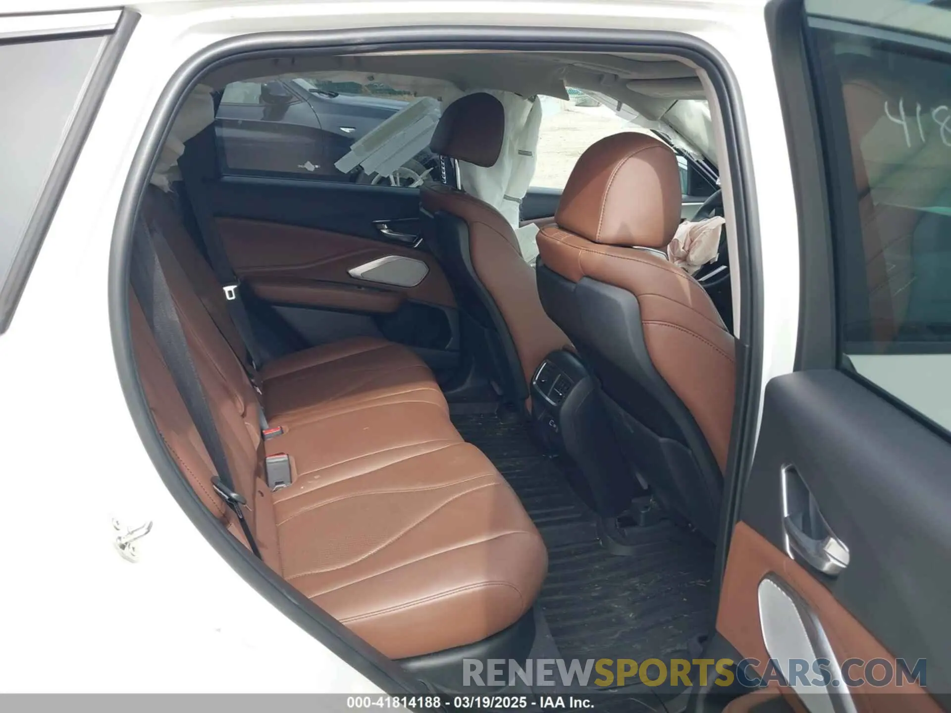 8 Фотография поврежденного автомобиля 5J8TC1H52KL011482 ACURA RDX 2019