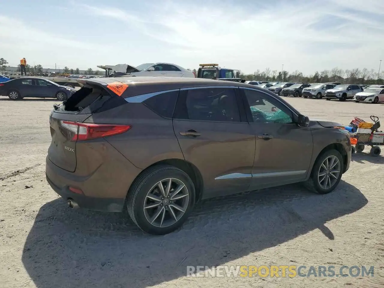 3 Фотография поврежденного автомобиля 5J8TC1H57KL013096 ACURA RDX 2019