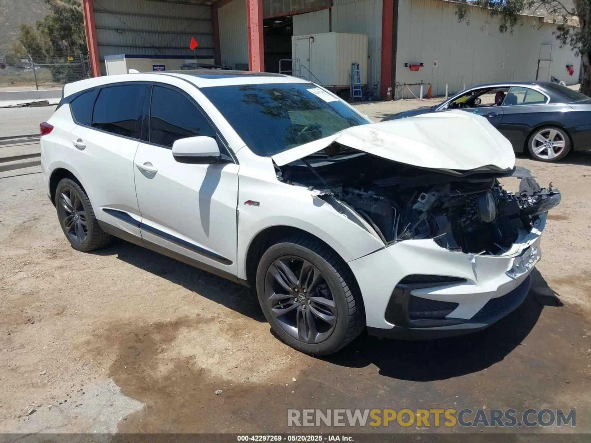 1 Photograph of a damaged car 5J8TC1H64KL000301 ACURA RDX 2019