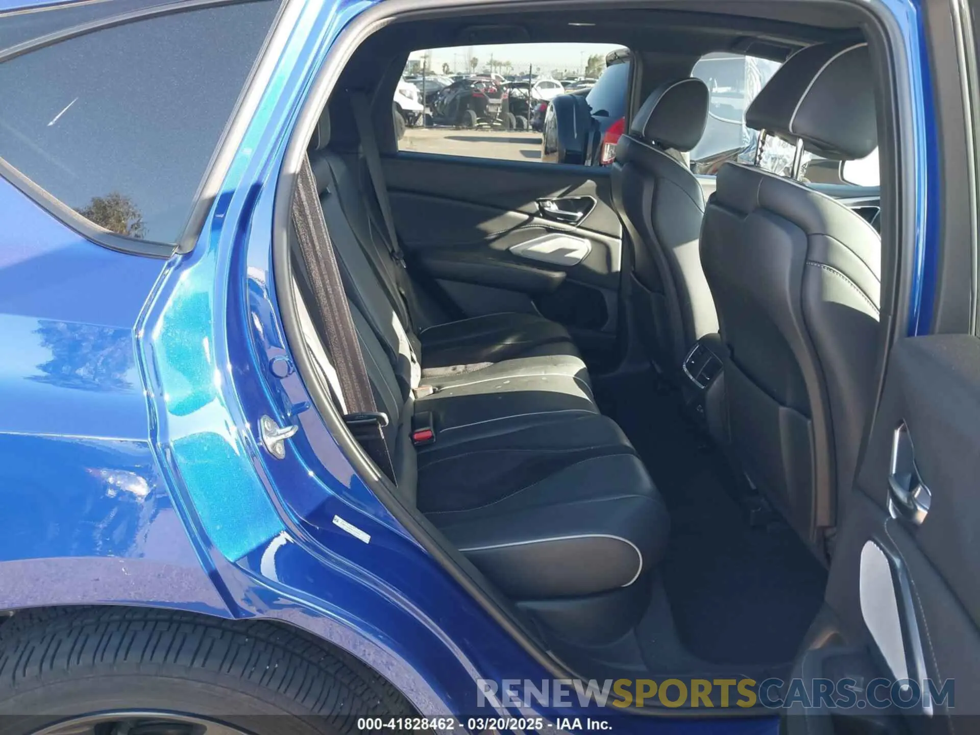 8 Photograph of a damaged car 5J8TC1H64KL011430 ACURA RDX 2019