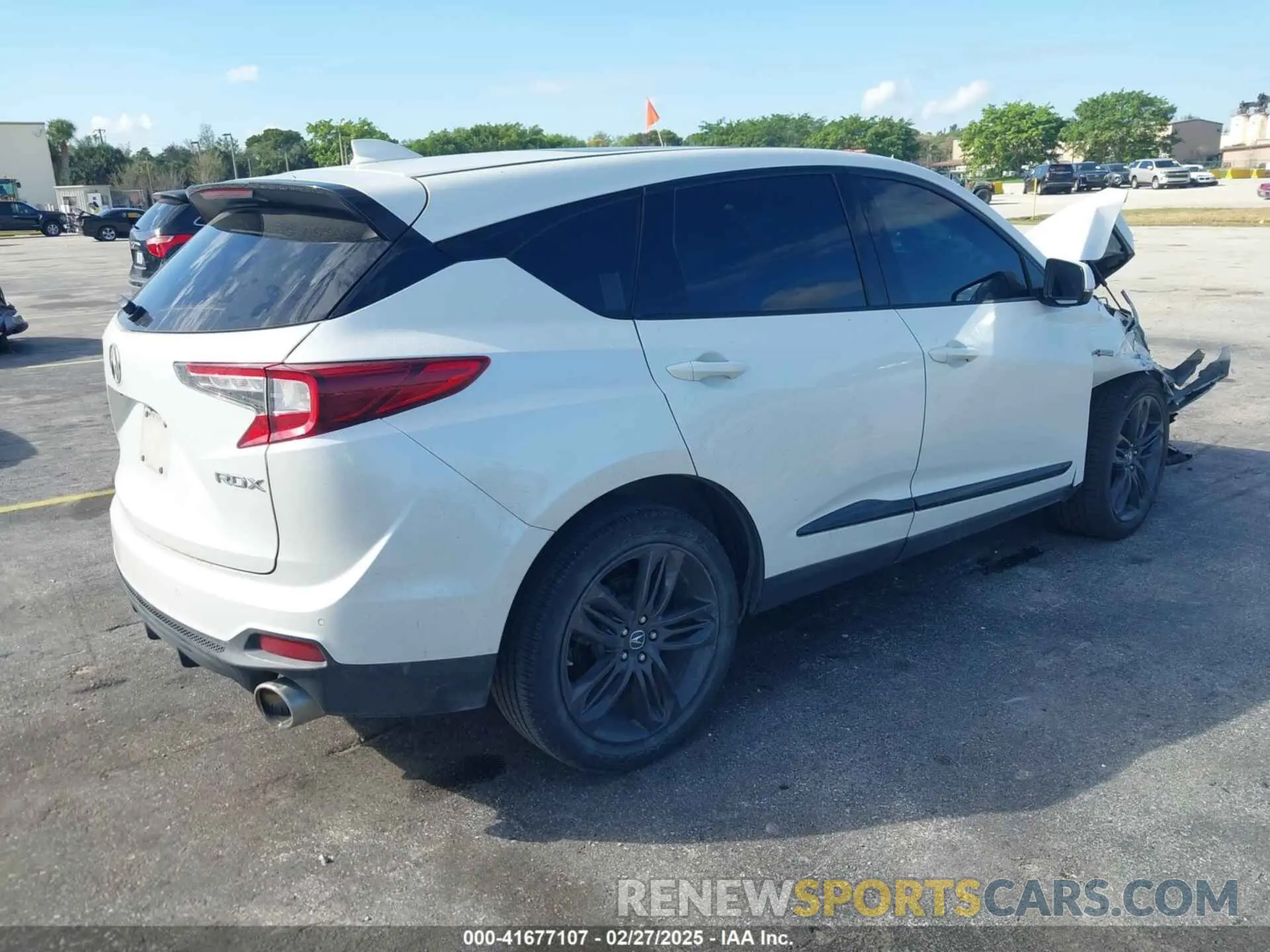 4 Photograph of a damaged car 5J8TC1H66KL021554 ACURA RDX 2019