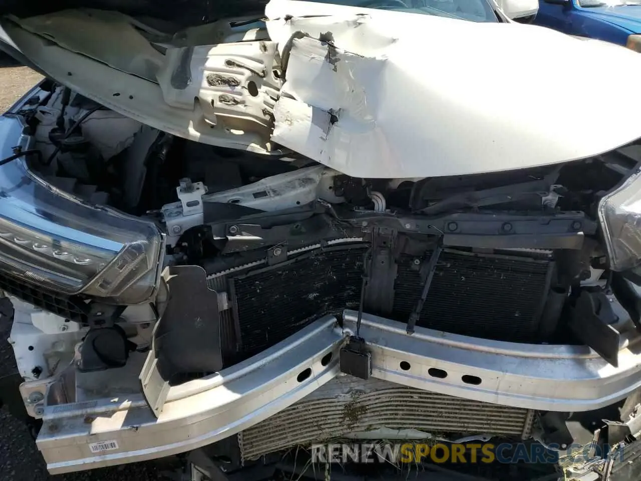 11 Photograph of a damaged car 5J8TC2H31KL028875 ACURA RDX 2019