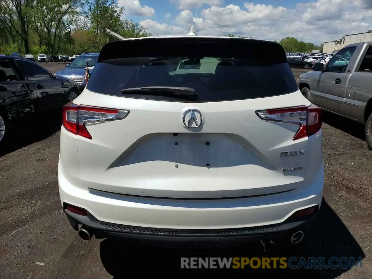 6 Photograph of a damaged car 5J8TC2H31KL028875 ACURA RDX 2019