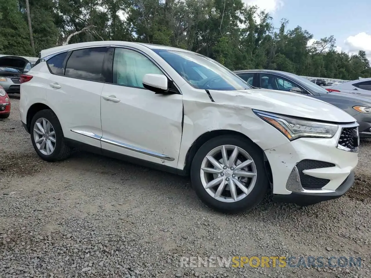 4 Photograph of a damaged car 5J8TC2H3XKL026297 ACURA RDX 2019