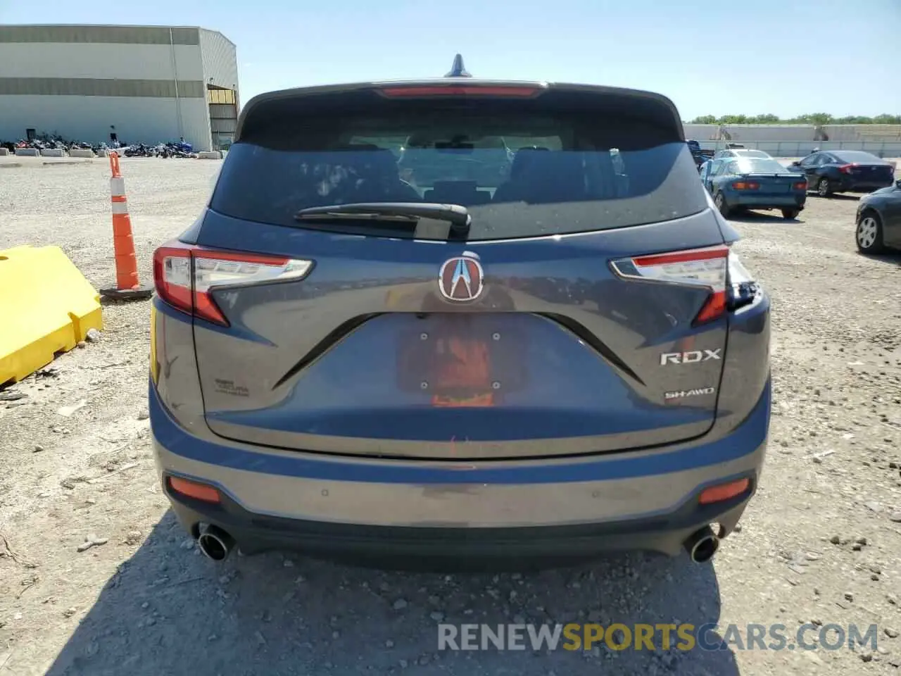 6 Photograph of a damaged car 5J8TC2H51KL005369 ACURA RDX 2019