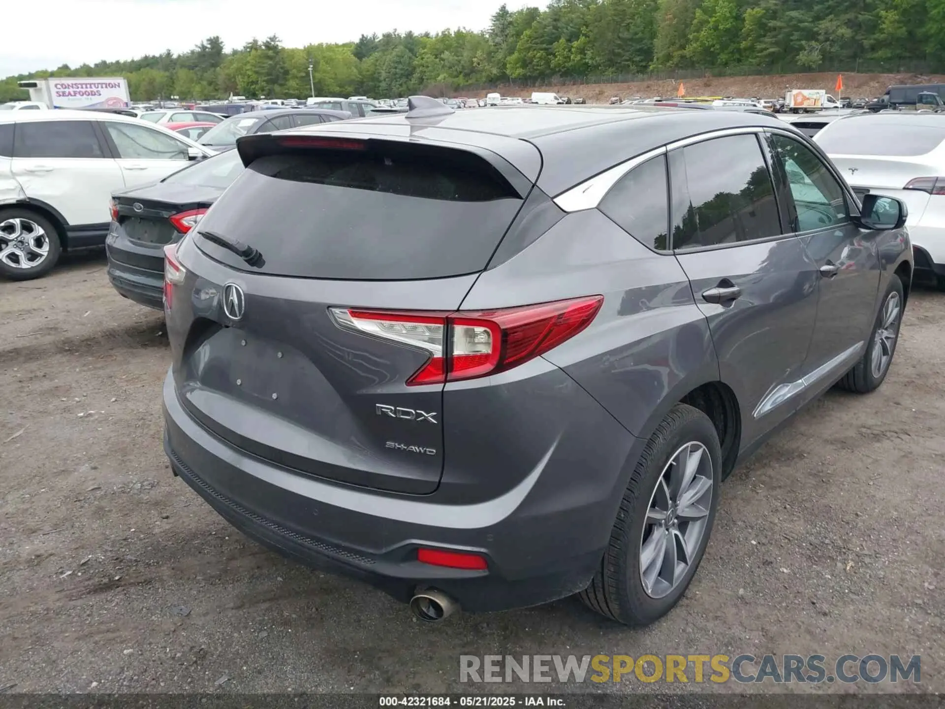 4 Photograph of a damaged car 5J8TC2H51KL017697 ACURA RDX 2019