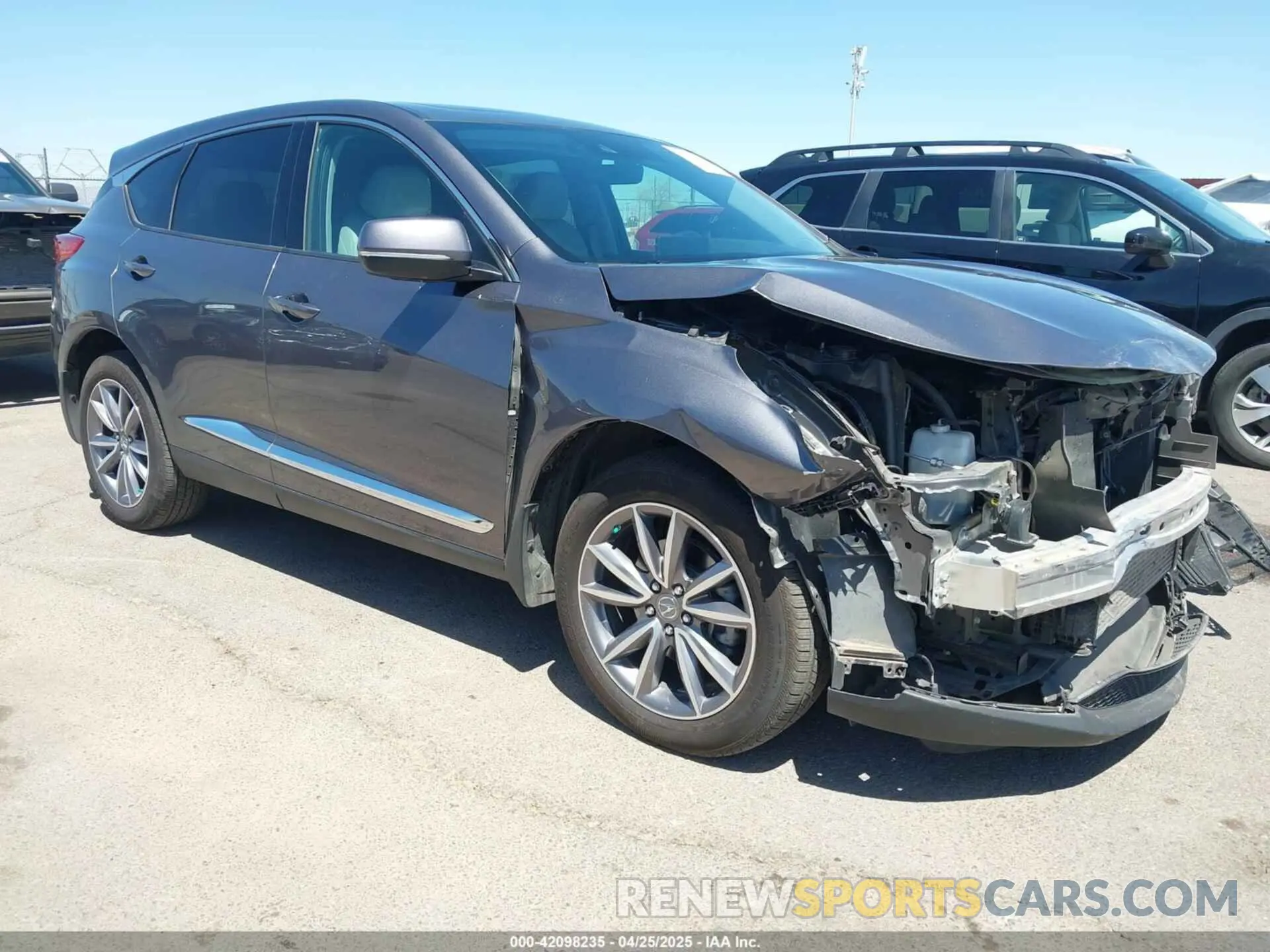 1 Photograph of a damaged car 5J8TC2H5XKL005340 ACURA RDX 2019
