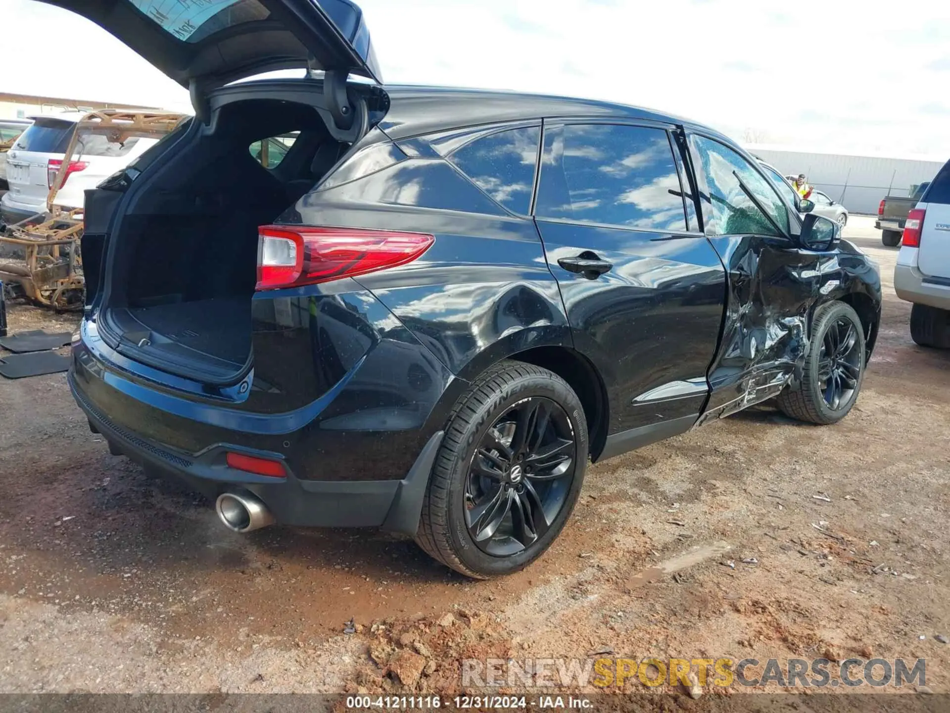 4 Фотография поврежденного автомобиля 5J8TC2H69KL000557 ACURA RDX 2019
