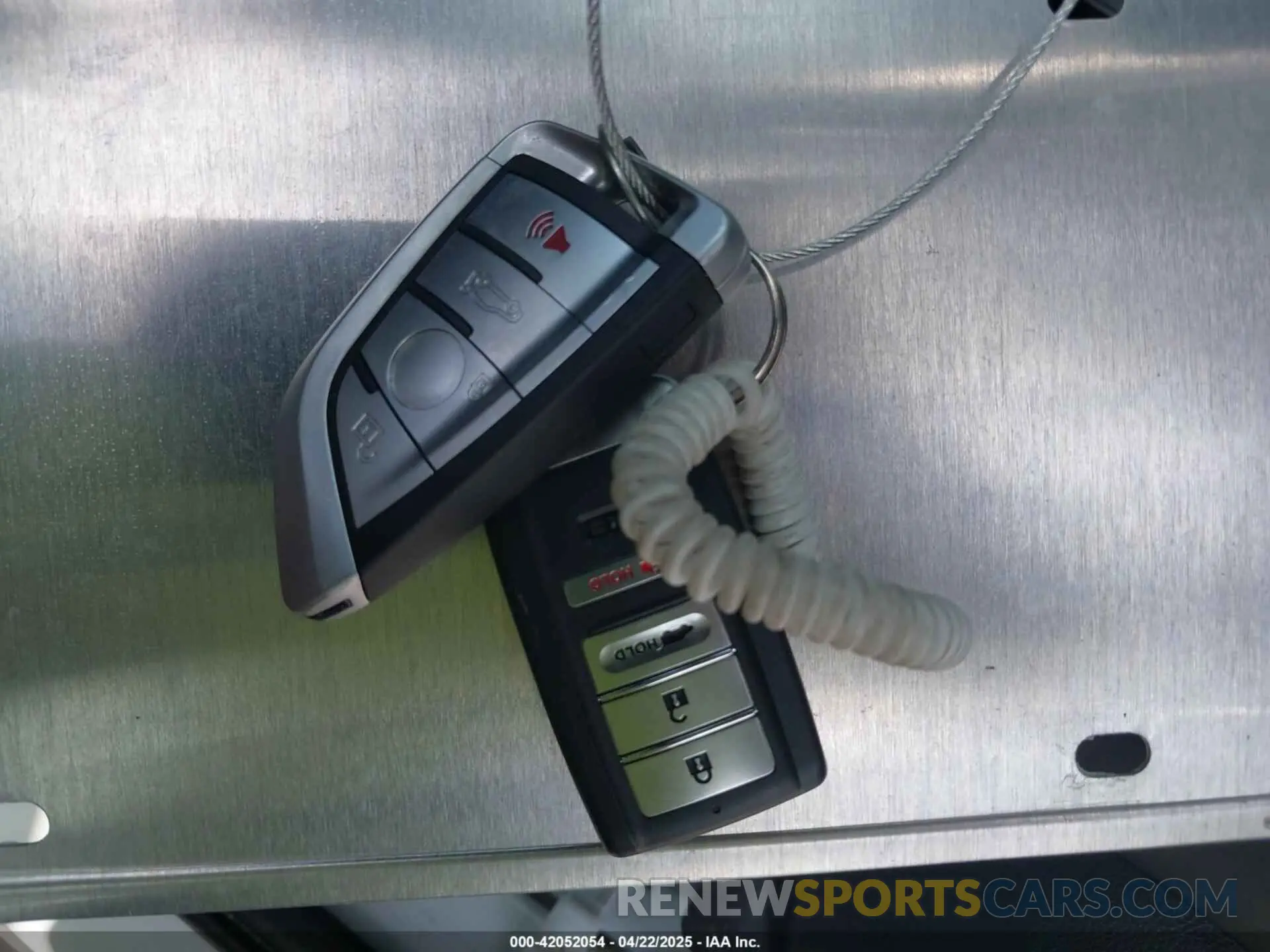 11 Photograph of a damaged car 5J8TC2H7XKL018039 ACURA RDX 2019