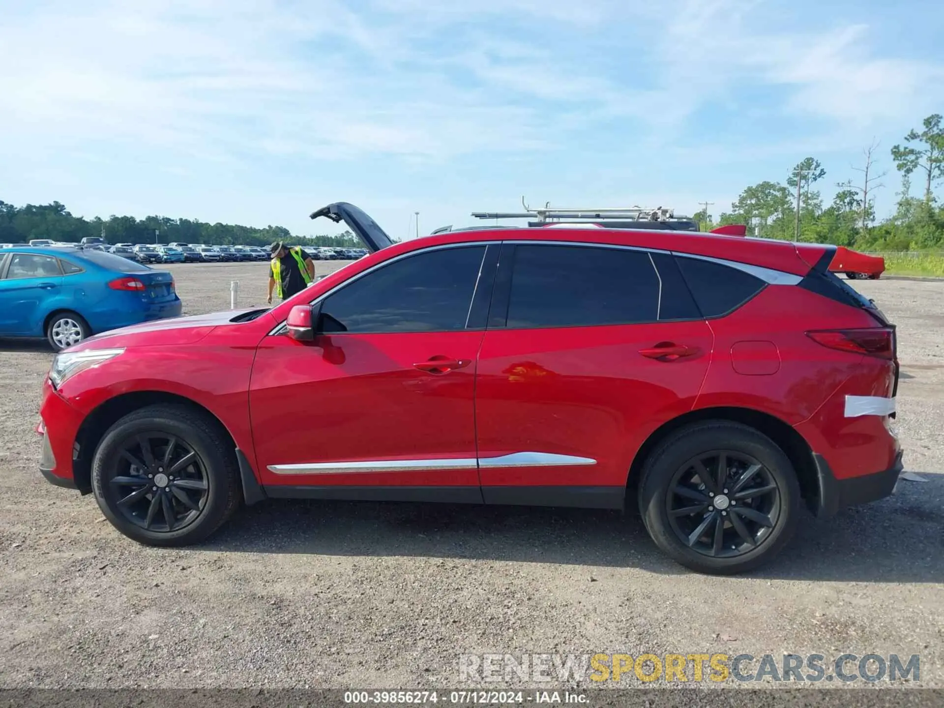 14 Photograph of a damaged car 5J8TC1H32LL016990 ACURA RDX 2020