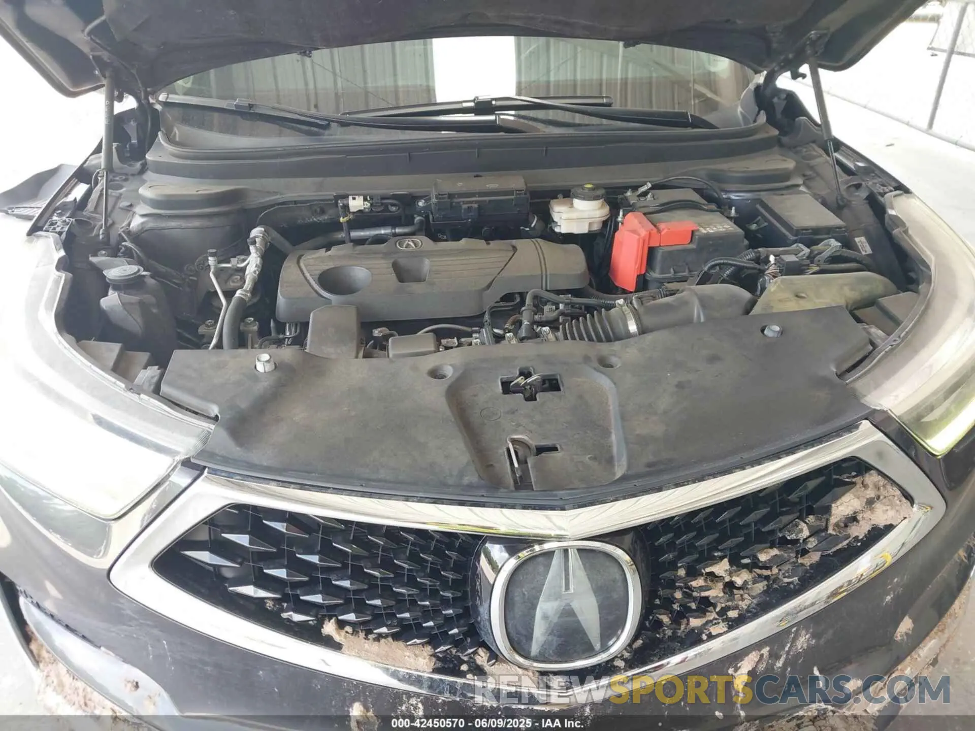 10 Photograph of a damaged car 5J8TC1H37LL008478 ACURA RDX 2020
