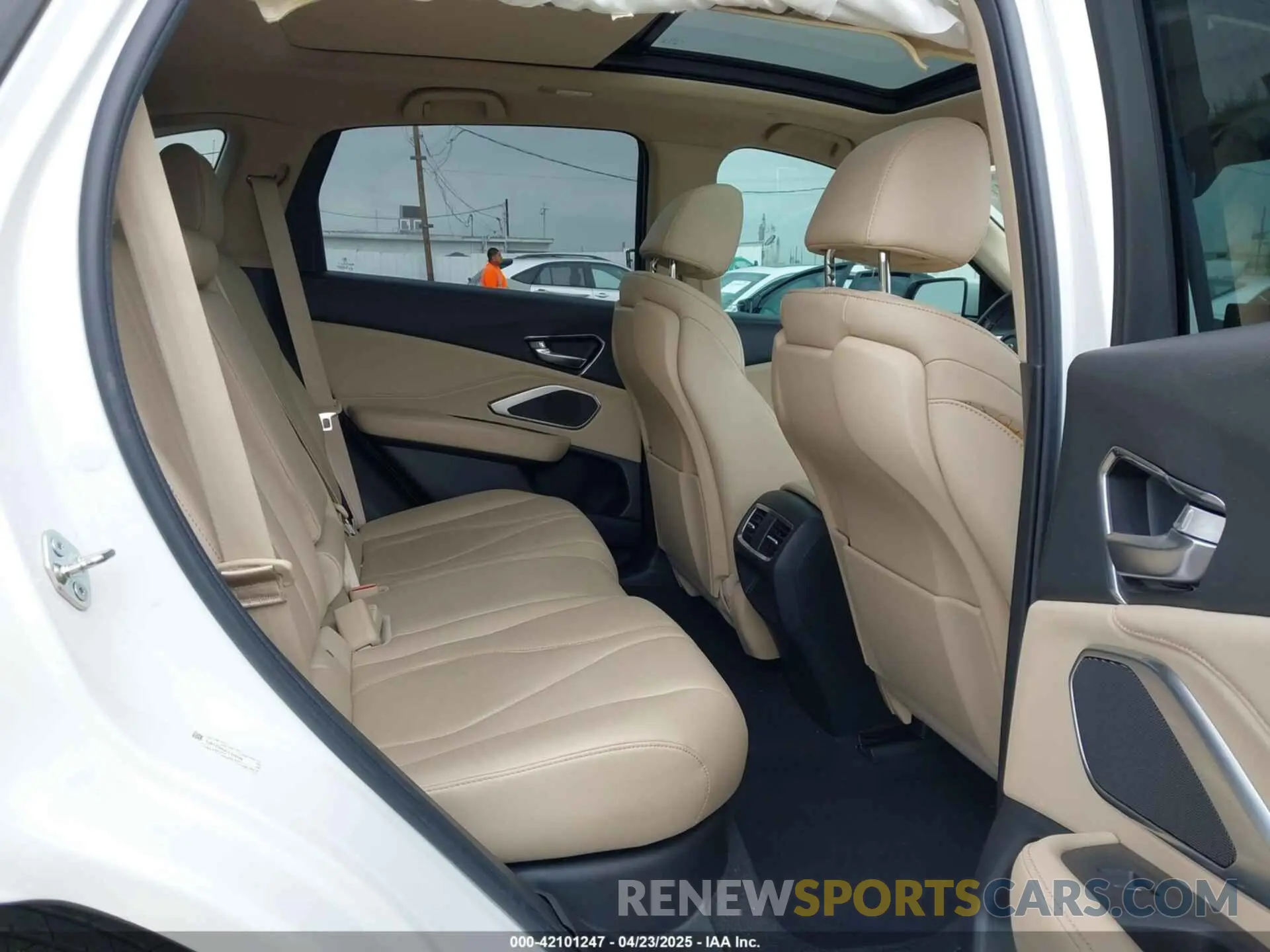8 Фотография поврежденного автомобиля 5J8TC1H3XLL013710 ACURA RDX 2020