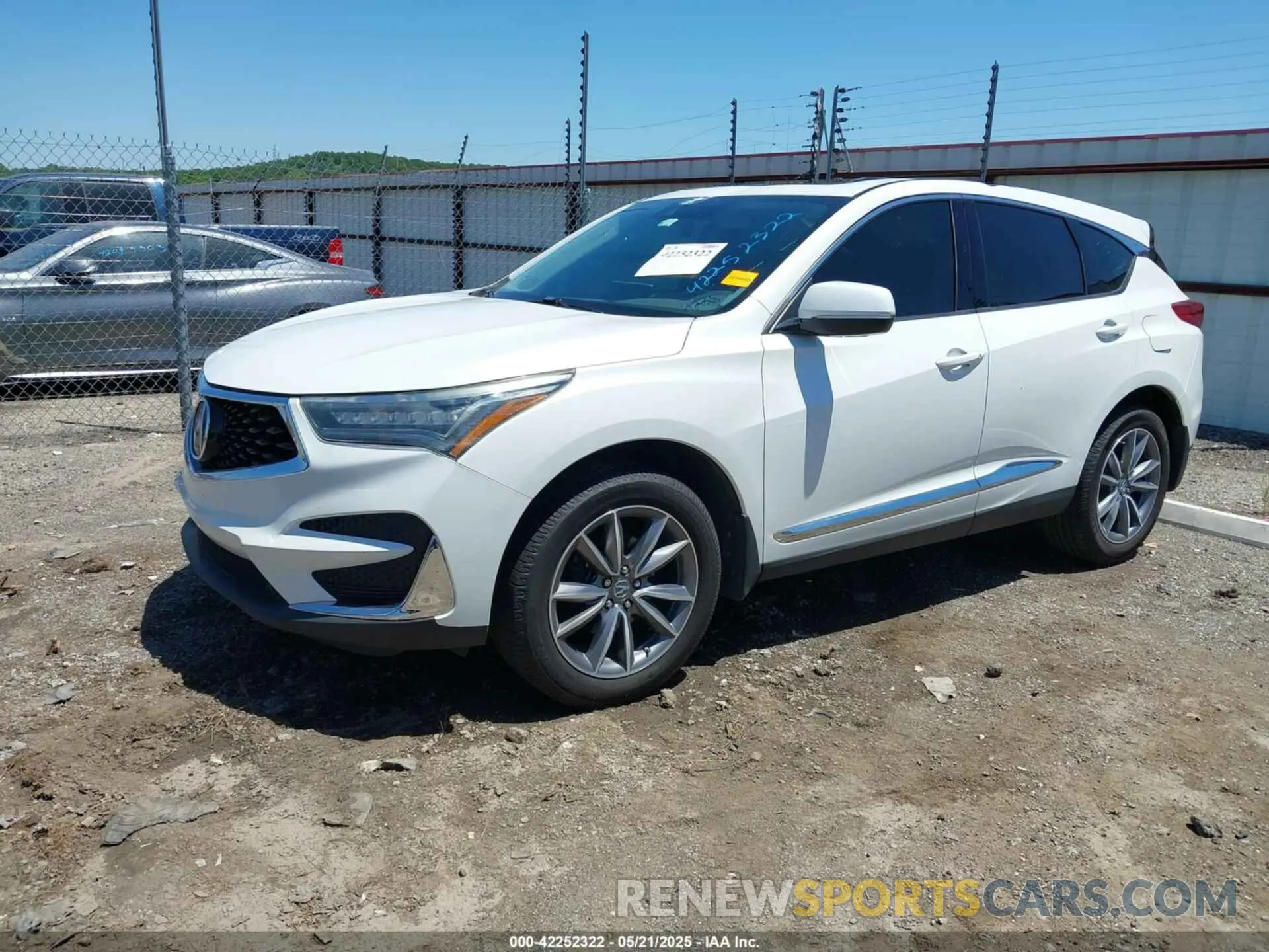 2 Фотография поврежденного автомобиля 5J8TC1H50LL004449 ACURA RDX 2020