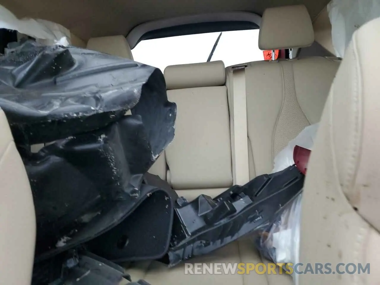10 Photograph of a damaged car 5J8TC1H52LL020748 ACURA RDX 2020