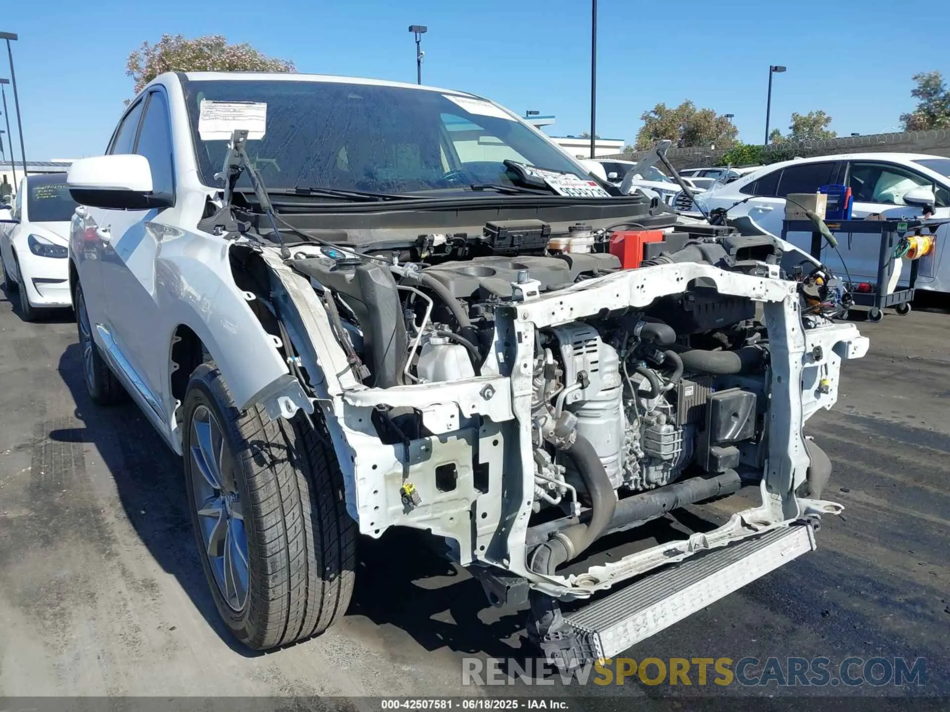 6 Photograph of a damaged car 5J8TC1H54LL015051 ACURA RDX 2020