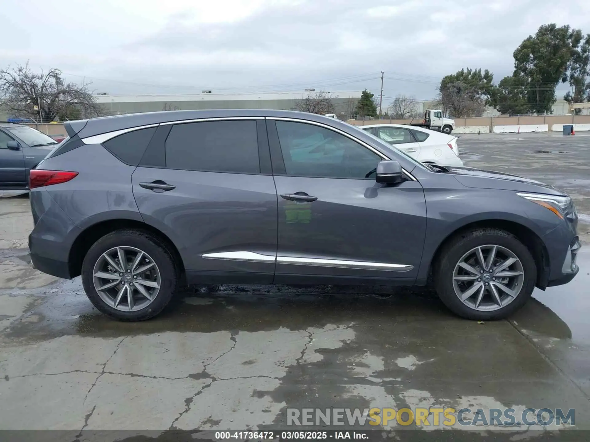 13 Photograph of a damaged car 5J8TC1H58LL012668 ACURA RDX 2020