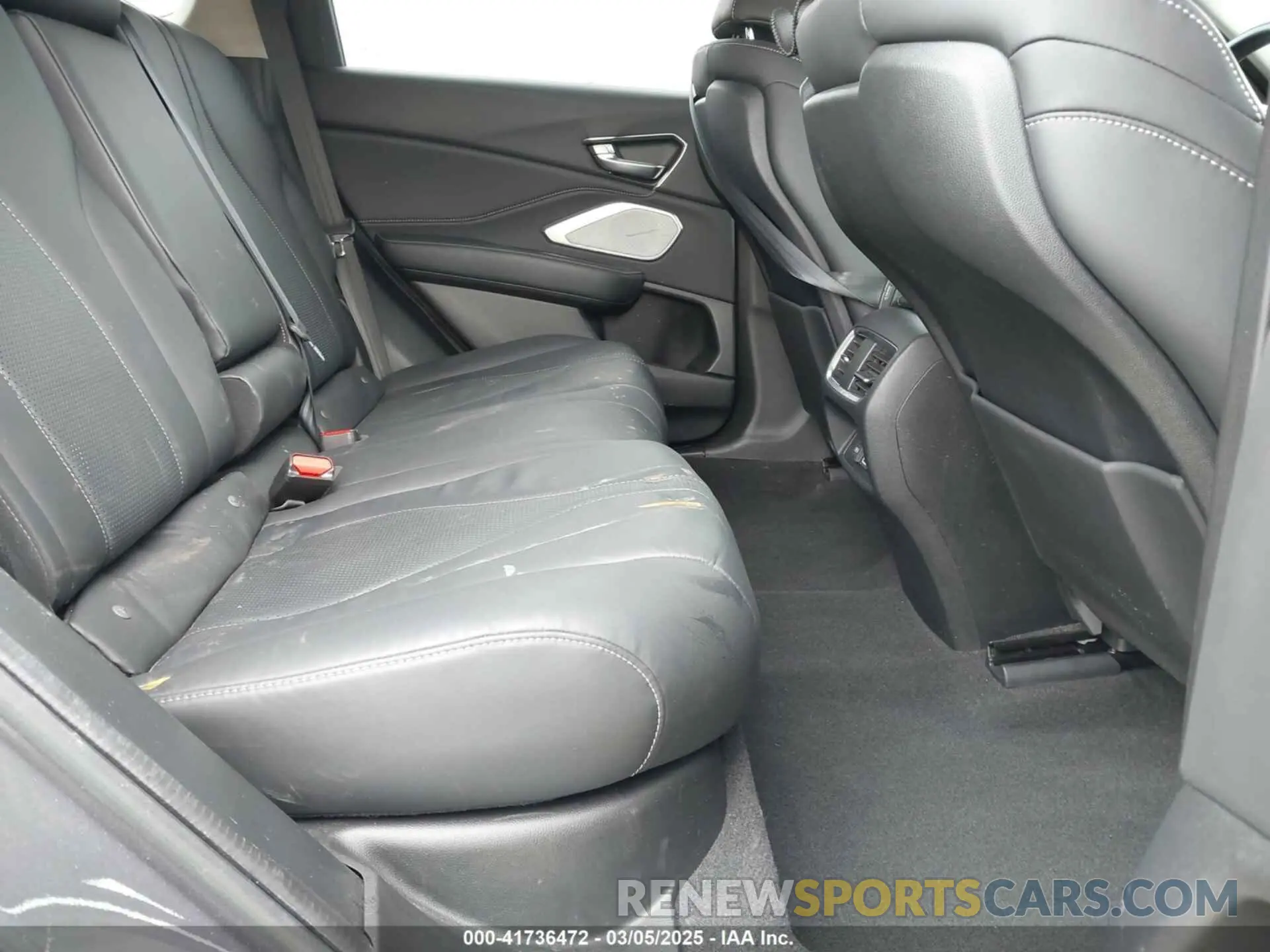 8 Photograph of a damaged car 5J8TC1H58LL012668 ACURA RDX 2020
