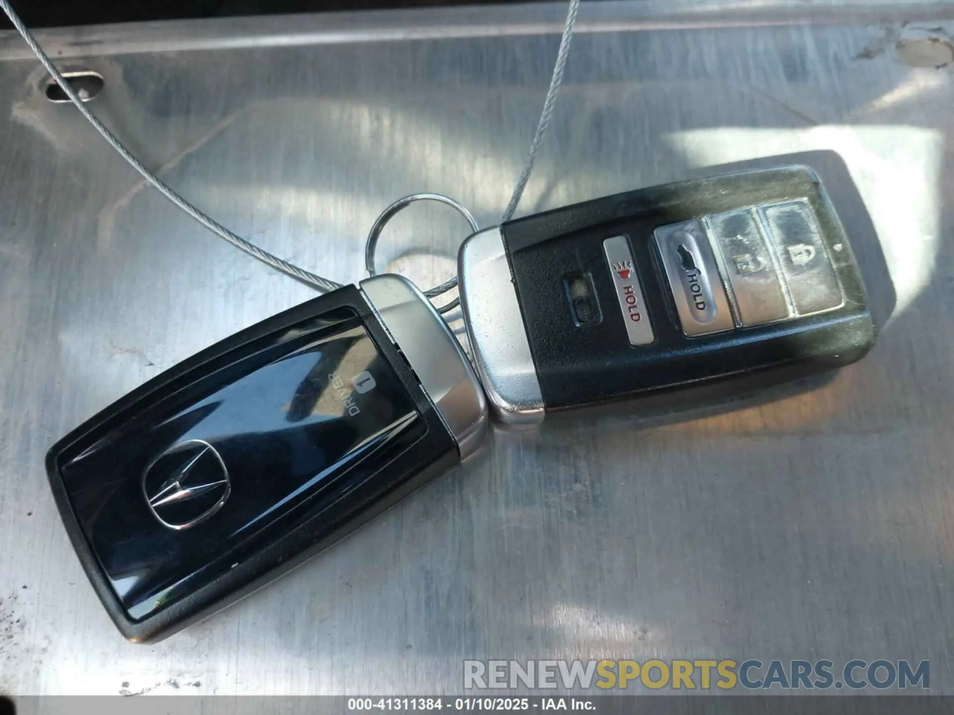 11 Photograph of a damaged car 5J8TC1H5XLL003924 ACURA RDX 2020