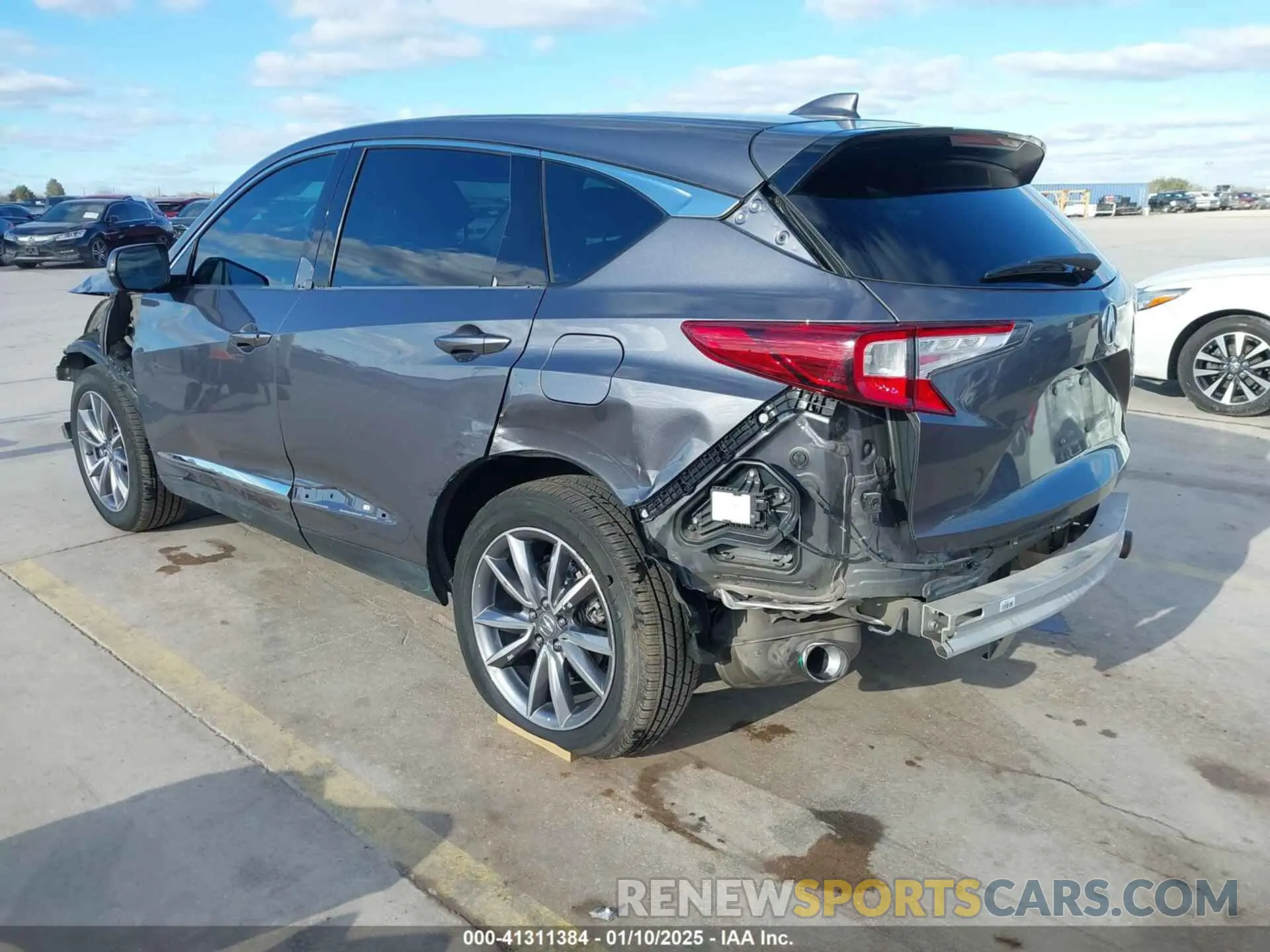 3 Photograph of a damaged car 5J8TC1H5XLL003924 ACURA RDX 2020