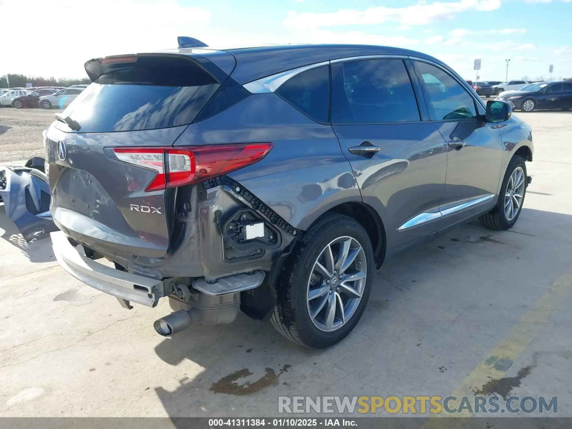 4 Photograph of a damaged car 5J8TC1H5XLL003924 ACURA RDX 2020