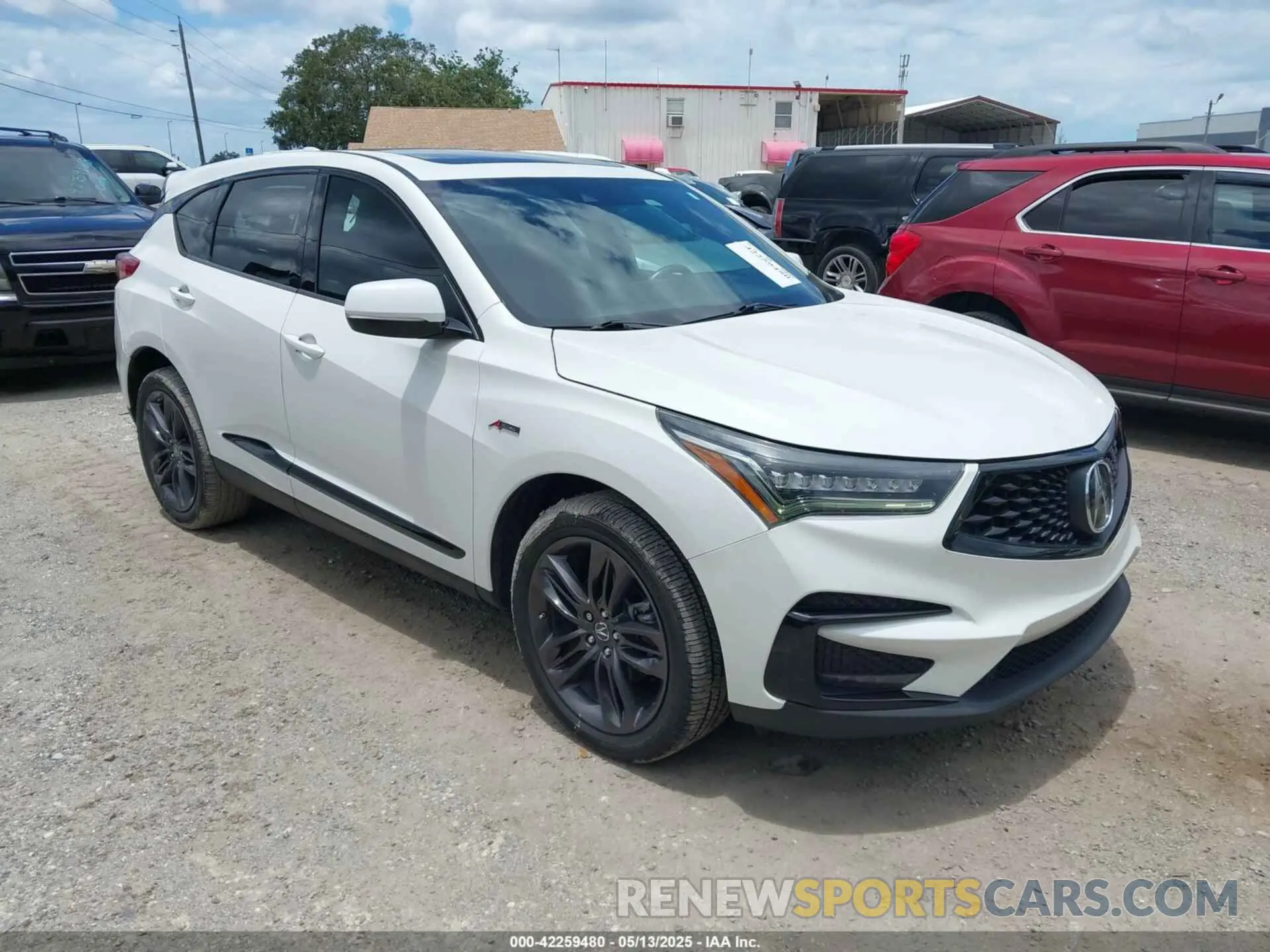 1 Photograph of a damaged car 5J8TC1H65LL014130 ACURA RDX 2020