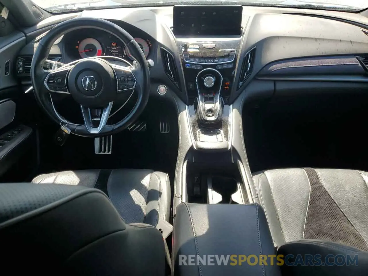 8 Photograph of a damaged car 5J8TC1H68LL016552 ACURA RDX 2020
