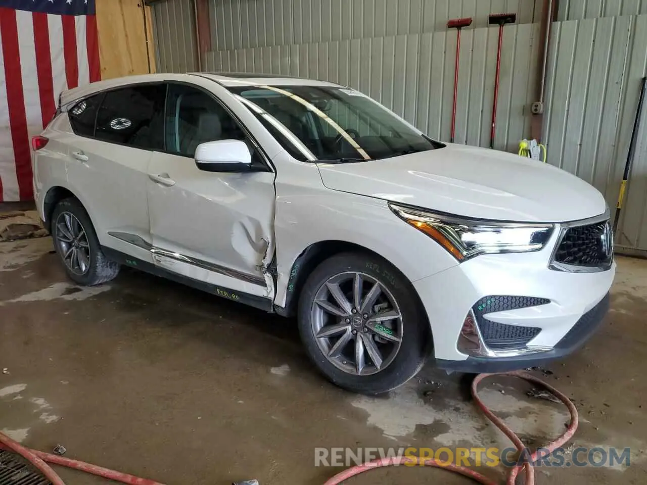 4 Photograph of a damaged car 5J8TC2H58LL041559 ACURA RDX 2020
