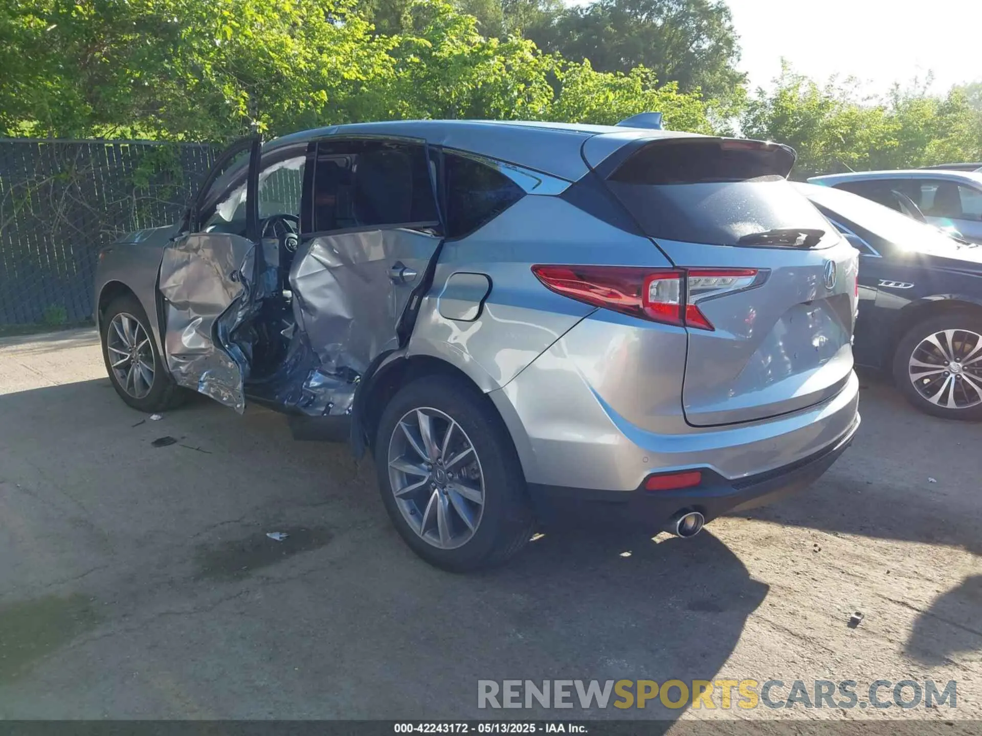 3 Фотография поврежденного автомобиля 5J8TC2H5XLL017439 ACURA RDX 2020
