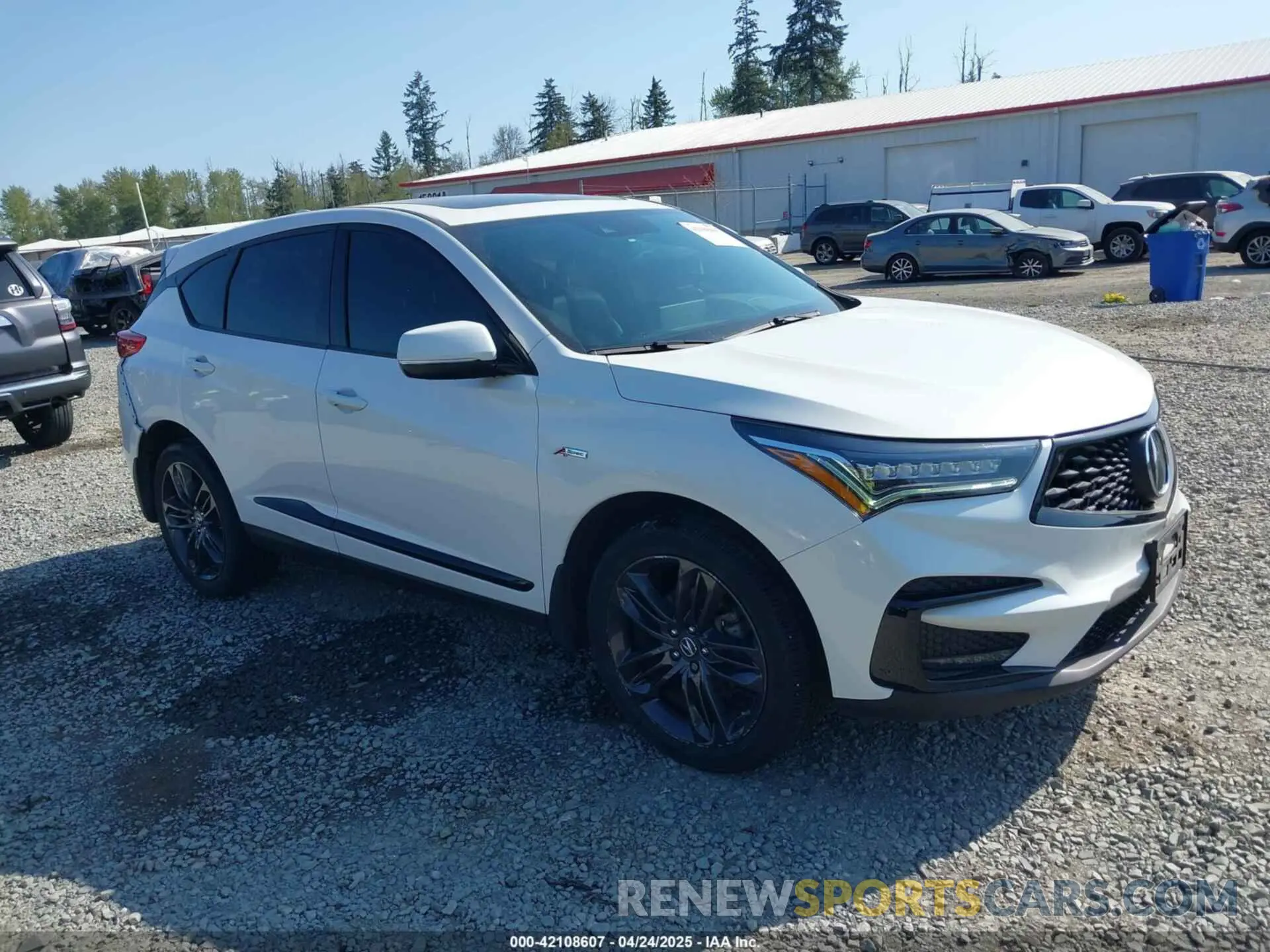 1 Photograph of a damaged car 5J8TC2H61LL013353 ACURA RDX 2020